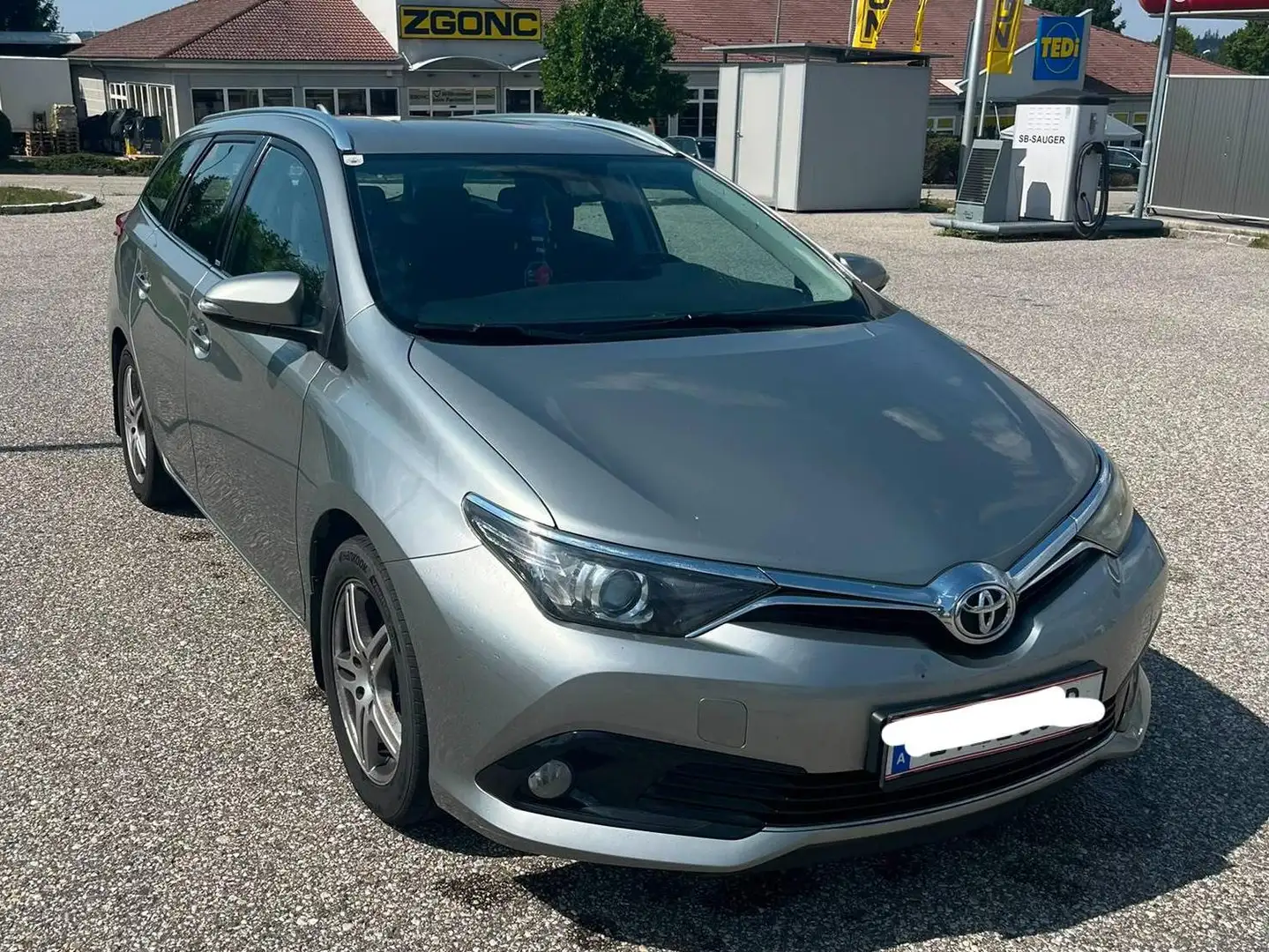 Toyota Auris Auris TS 1,6 D-4D Active Active Grau - 2