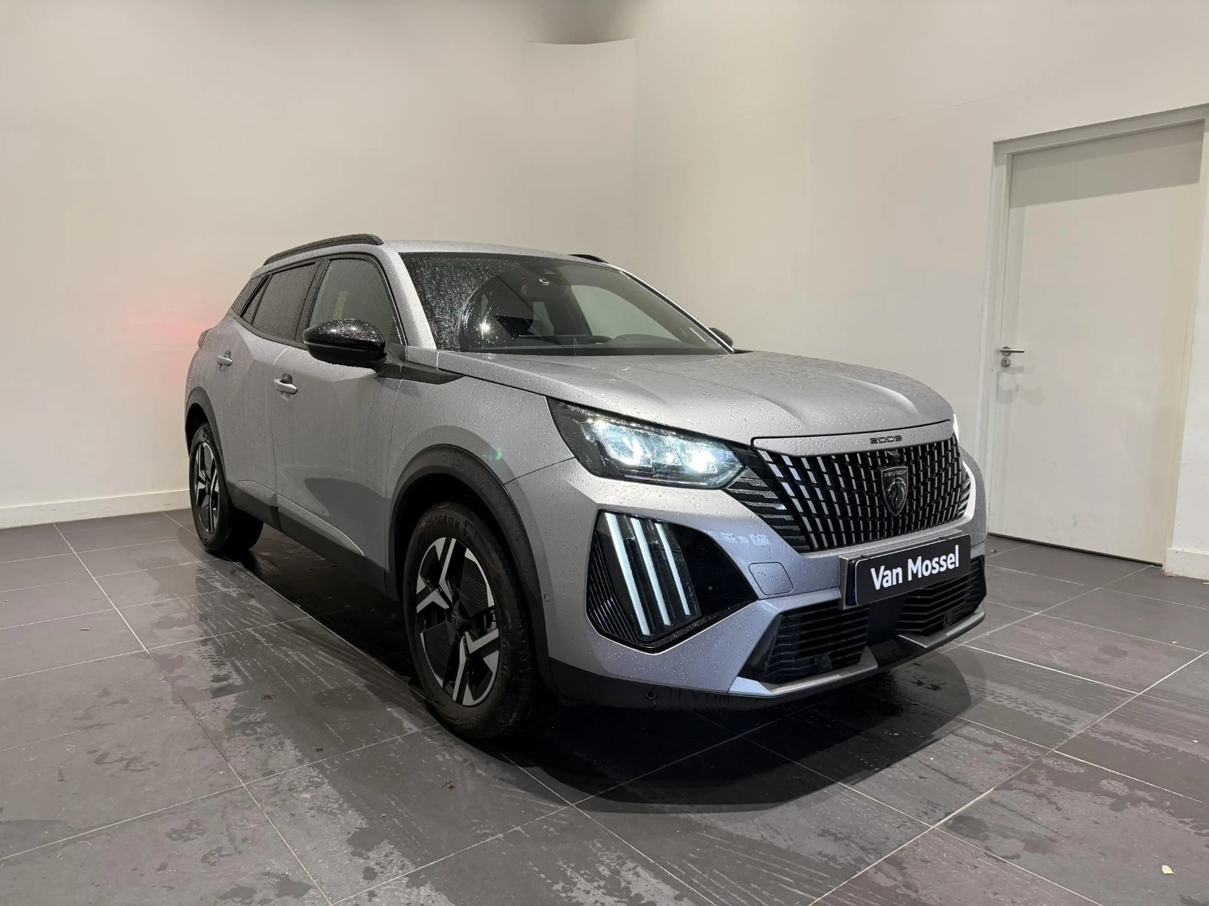 Peugeot e-2008 EV Allure 50 kWh l Camera l Apple carplay & Androi — photo 3