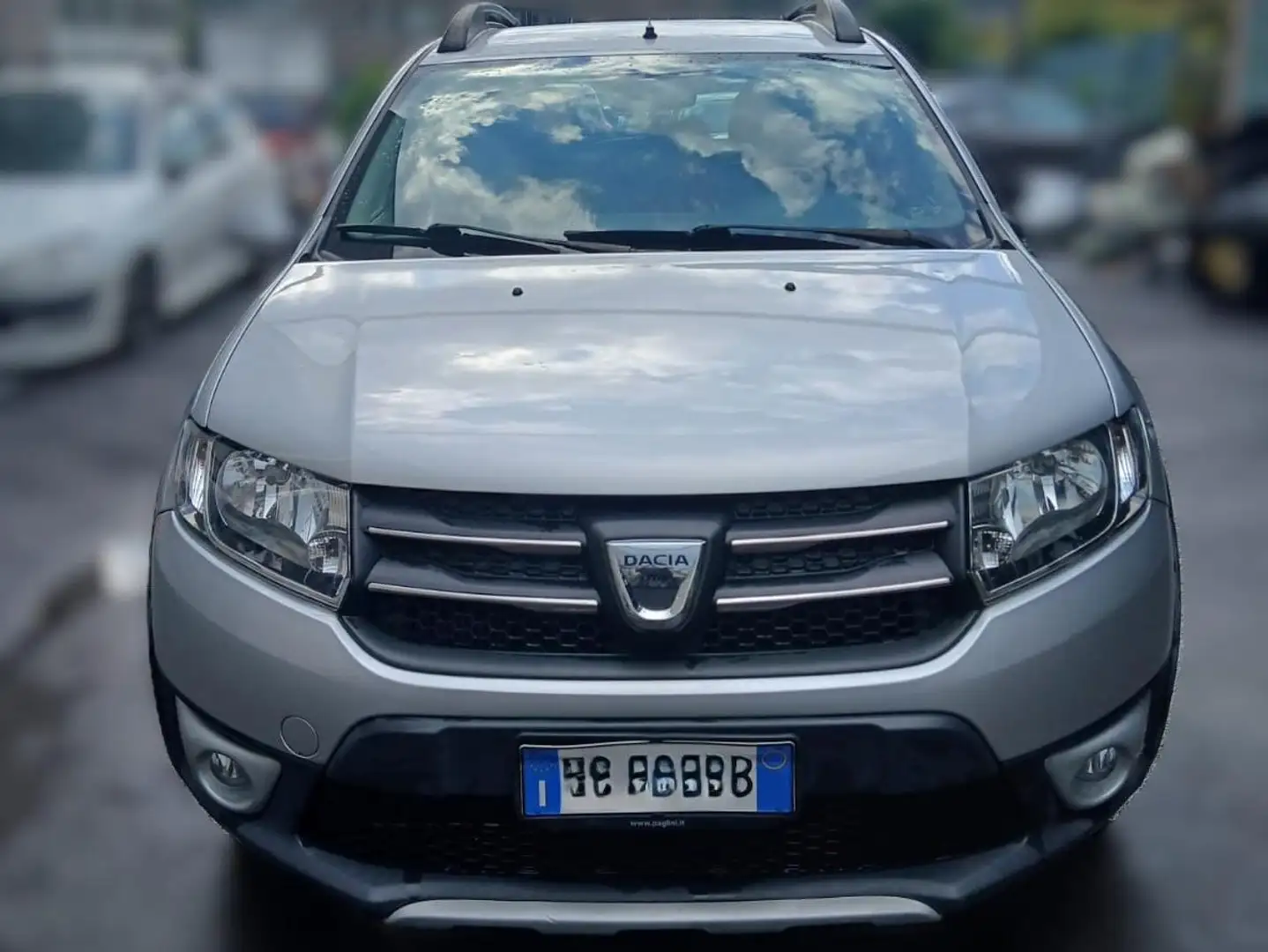 Dacia Sandero II 2014 Stepway 1.5 dci Prestige 90cv NEOPATENT Argento - 1