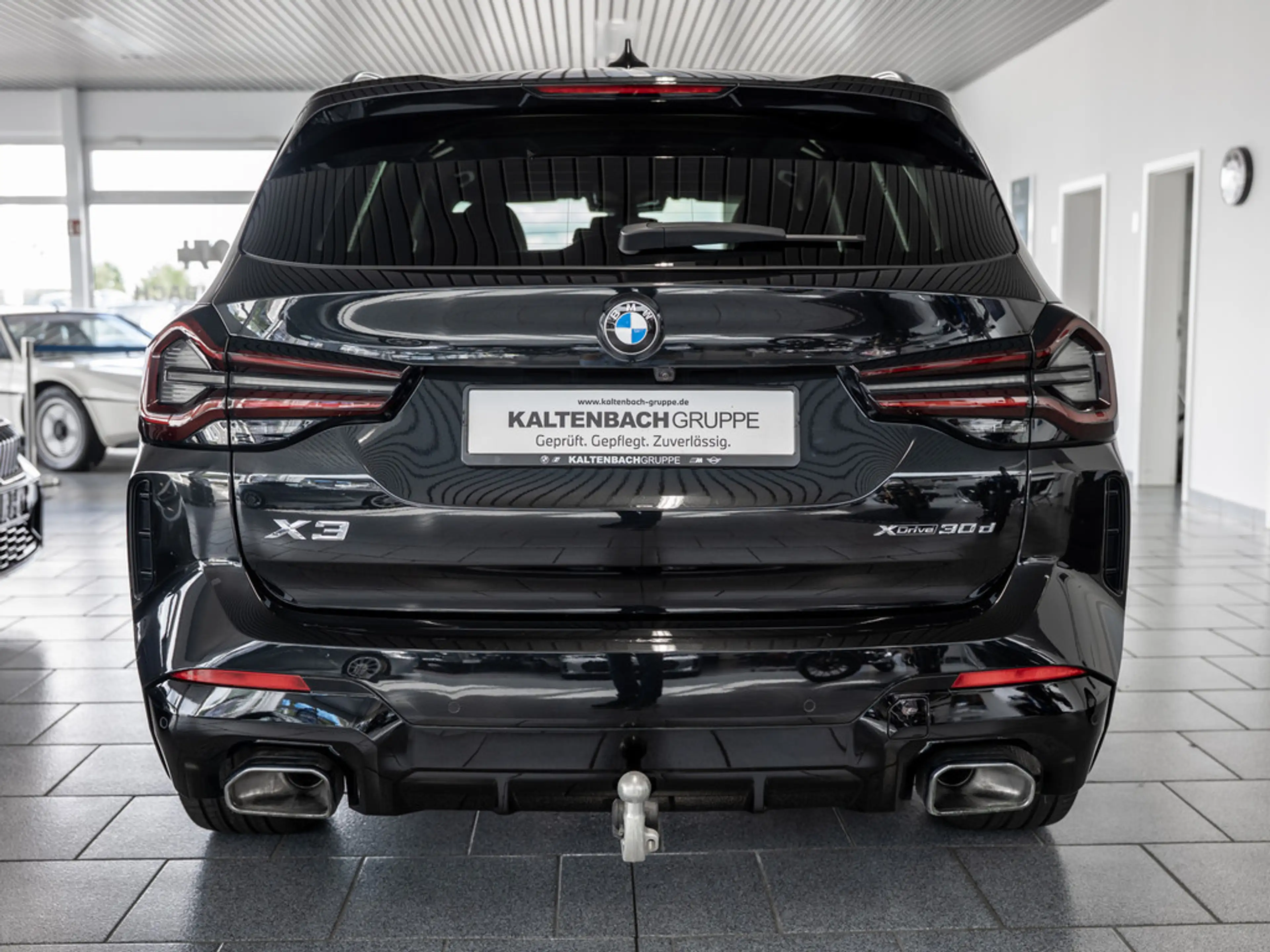 BMW X3 xDrive 30d M-Sport FACEL. PANO AHK HUD LED — photo 6
