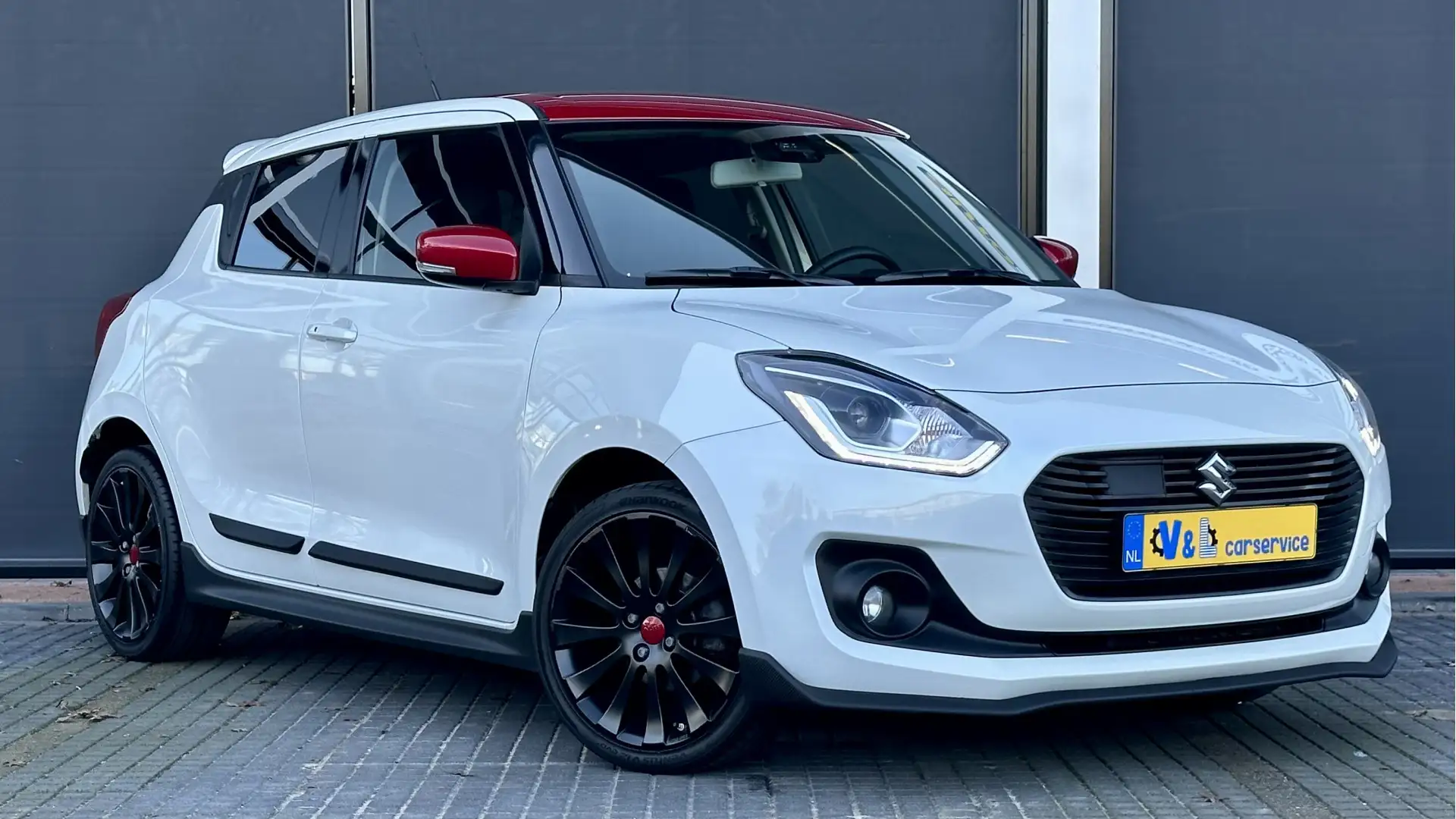 Suzuki Swift 1.0 Smart Hybrid / Sport Exterieur / LaneAssist / Fehér - 1