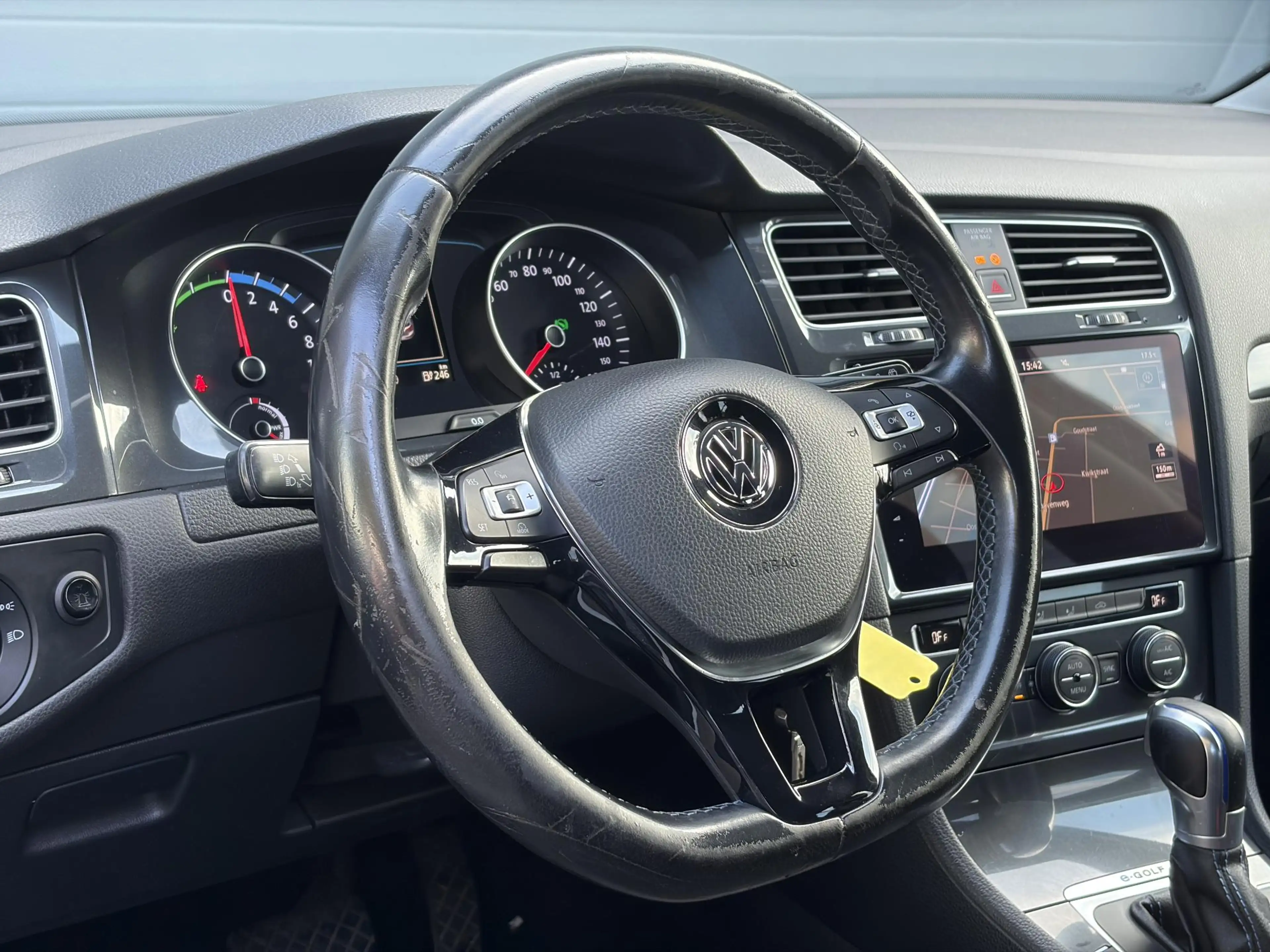 Volkswagen e-Golf e-Golf ✓SOH 84,55%✓Carplay✓Navi✓LED✓Clima✓Cruise✓P — photo 8