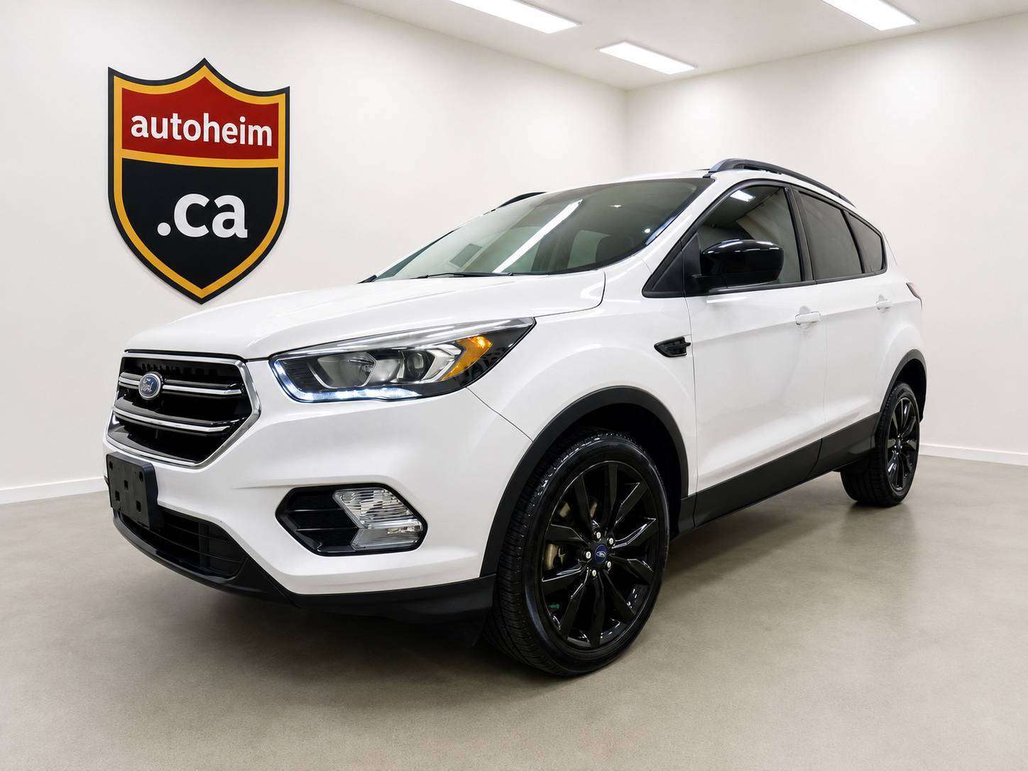 2017 Ford Escape SE AWD, TOIT PANO, CARPLAY, NAVI, JAMAIS ACCIDENTÉ