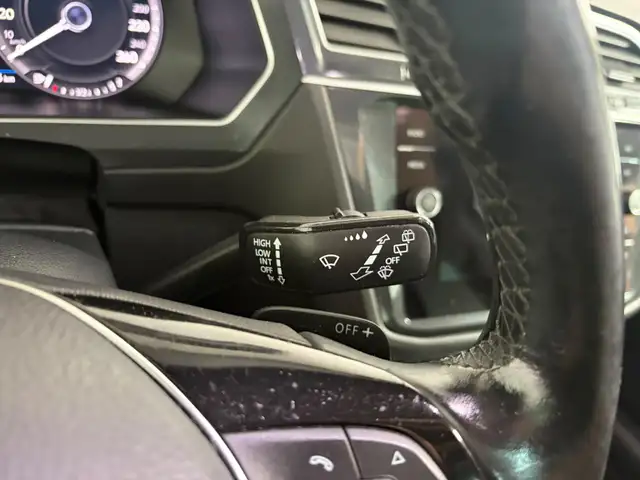 Volkswagen Tiguan view 12