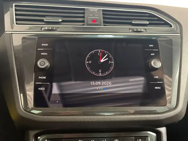 Volkswagen Tiguan view 13