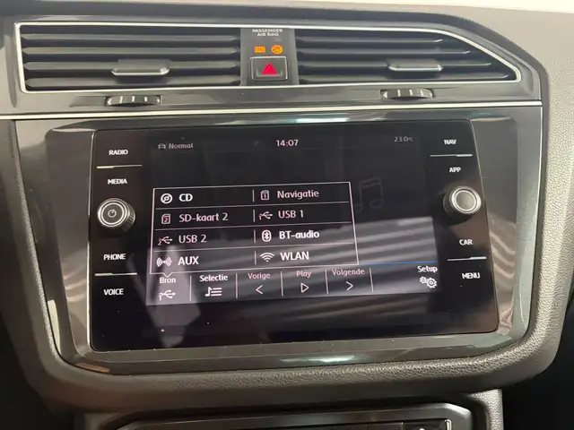 Volkswagen Tiguan view 19