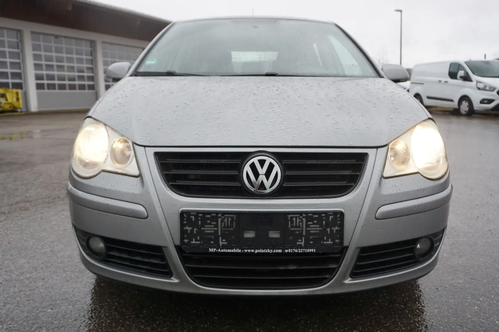 Volkswagen Polo IV Comfortline 1.Hand 8 fach bereift Zilver - 2