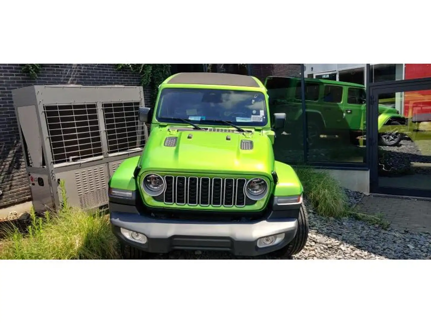 Jeep Wrangler Sahara 4xe Vert - 1