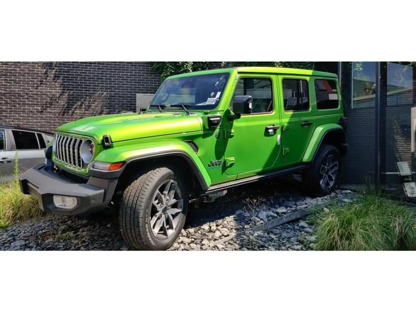 Jeep Wrangler Sahara 4xe Vert - 2