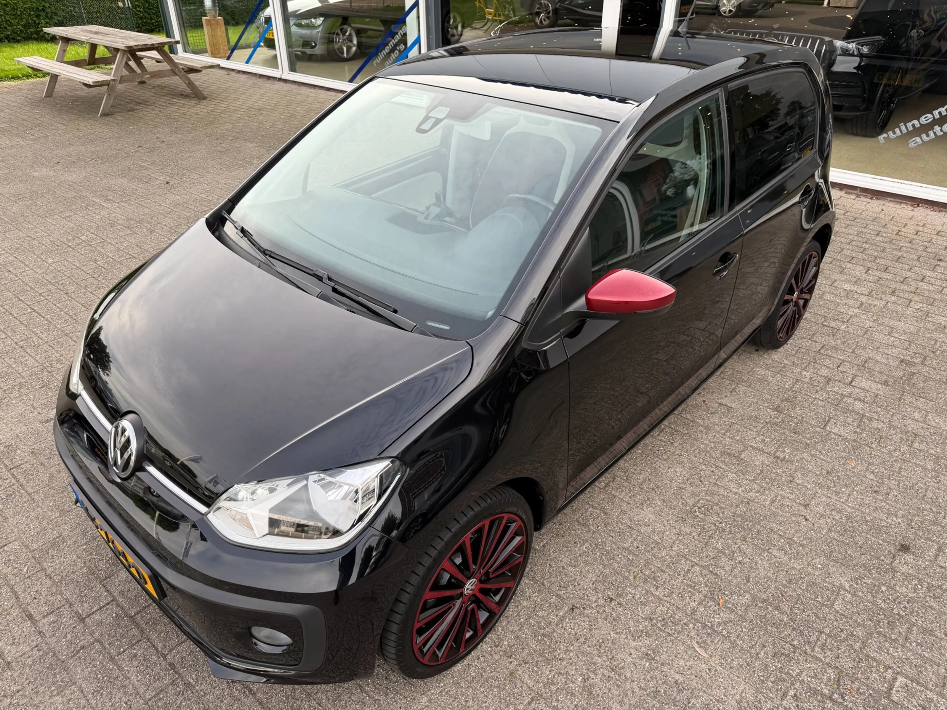 Volkswagen up! 1.0 BMT high up! COLOR / LM / MISTLAMPEN / CRUISE — photo 10