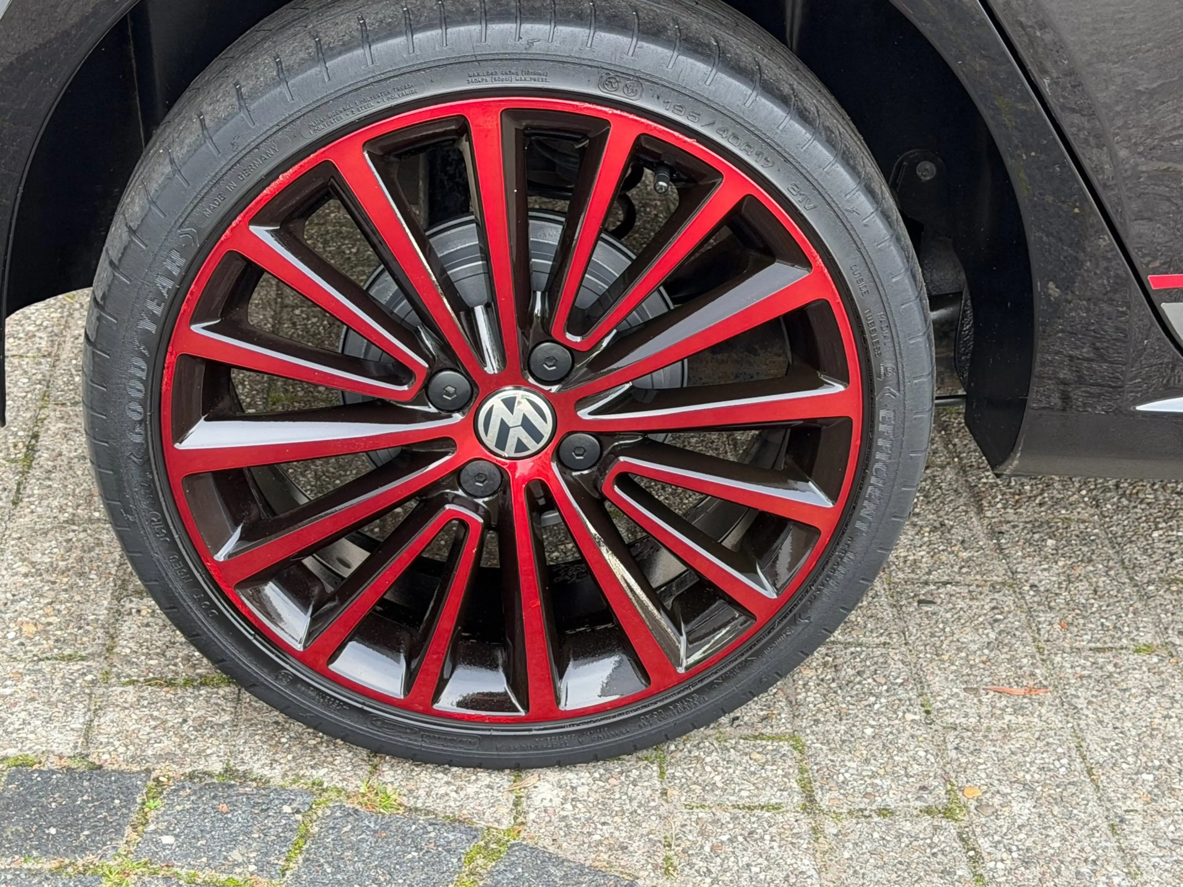 Volkswagen up! 1.0 BMT high up! COLOR / LM / MISTLAMPEN / CRUISE — photo 14