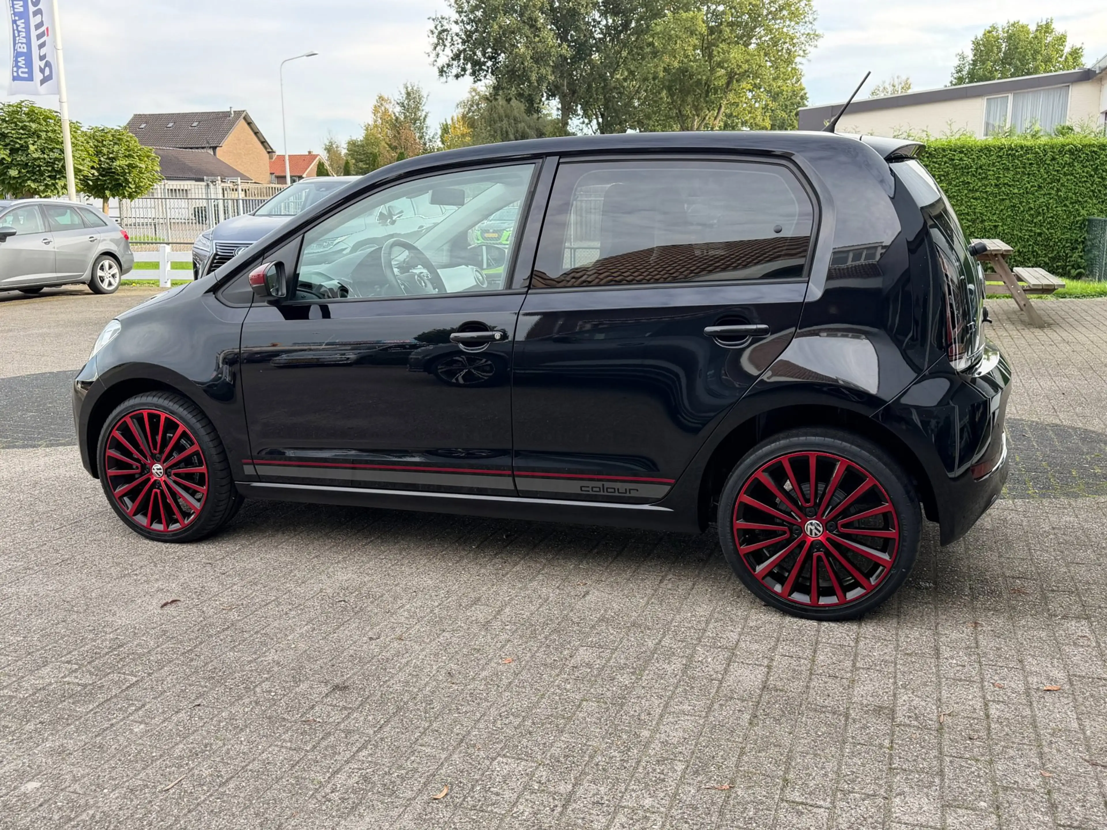 Volkswagen up! 1.0 BMT high up! COLOR / LM / MISTLAMPEN / CRUISE — photo 7