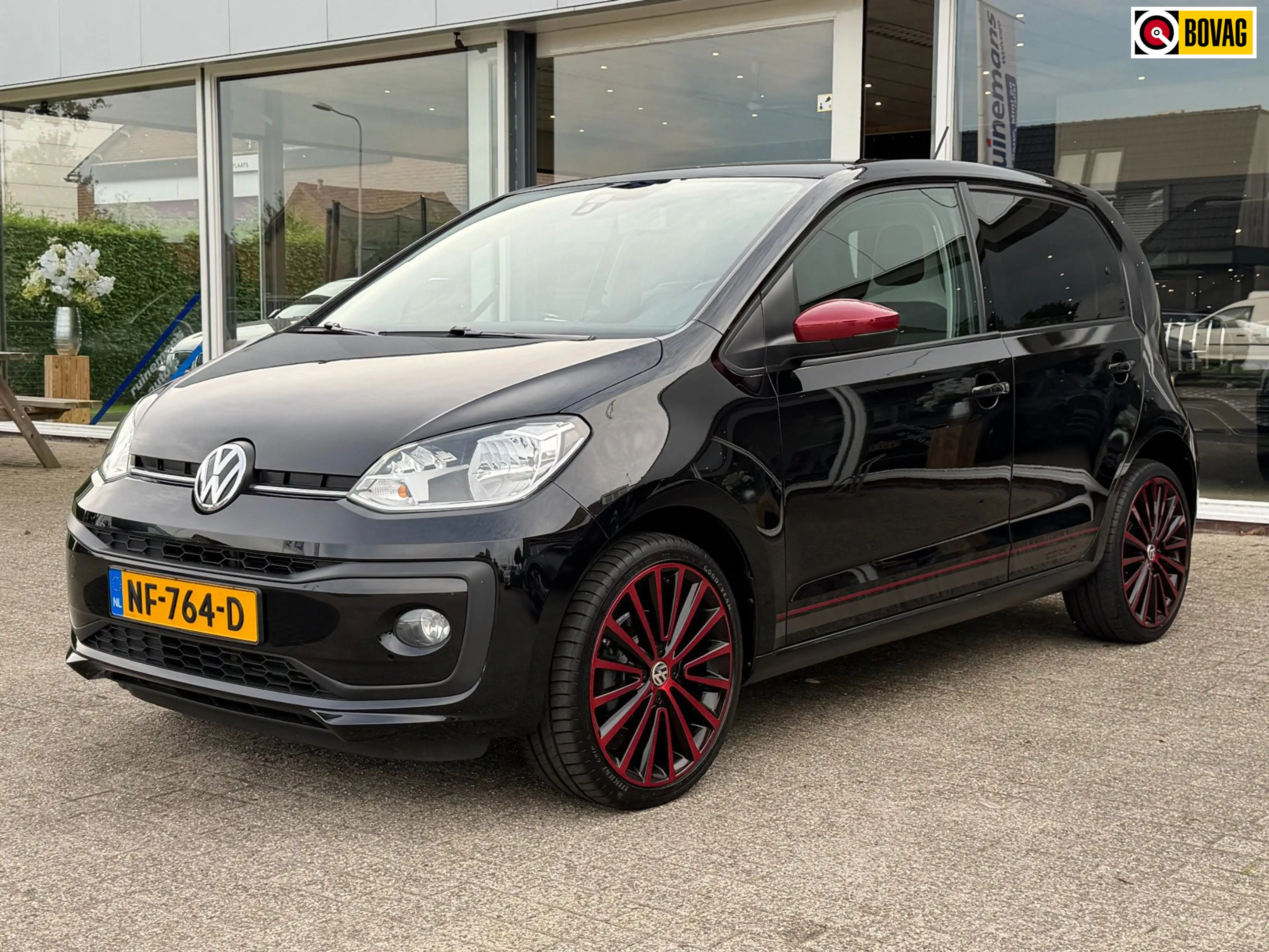 Volkswagen up! 1.0 BMT high up! COLOR / LM / MISTLAMPEN / CRUISE