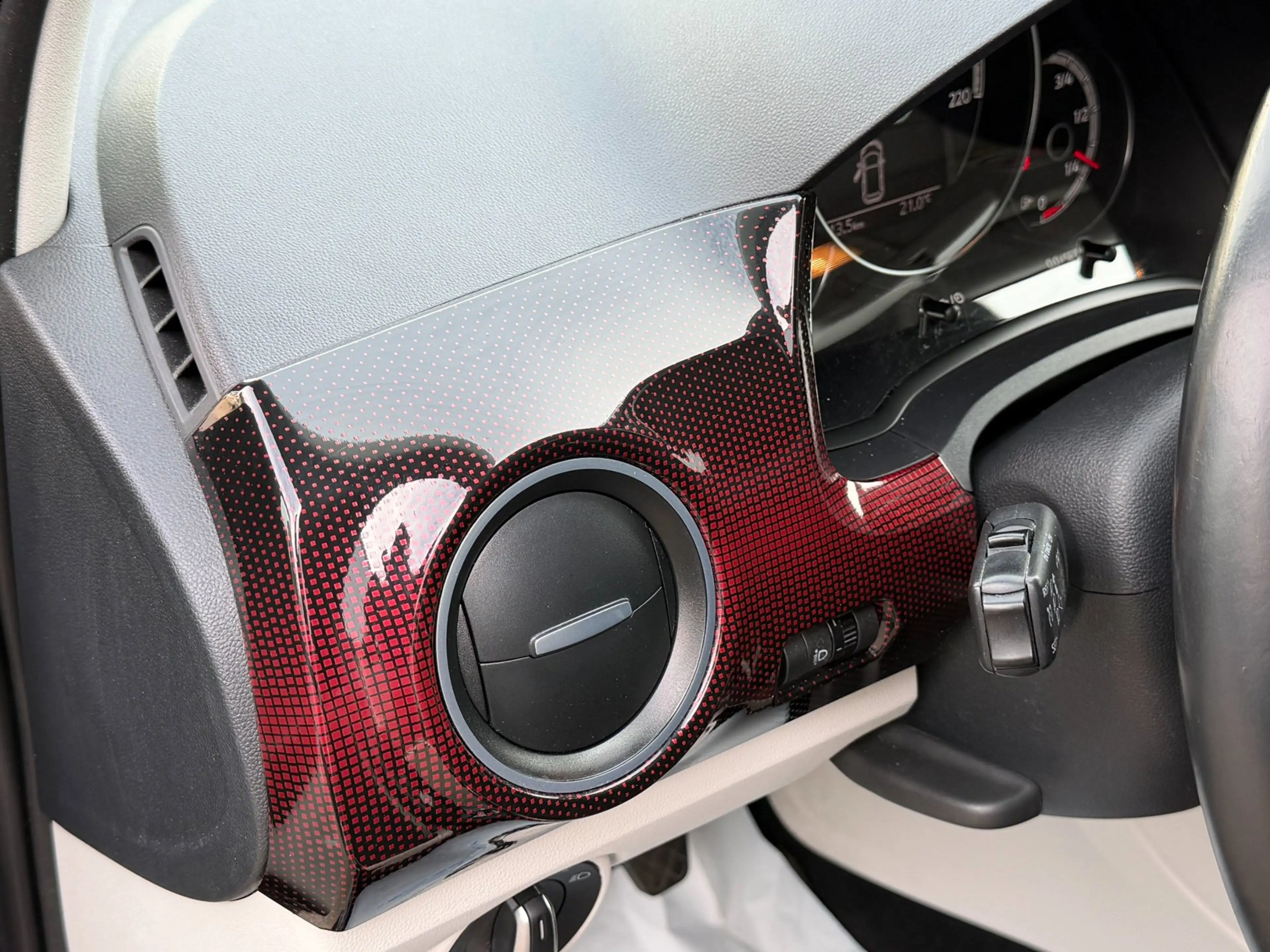 Volkswagen up! 1.0 BMT high up! COLOR / LM / MISTLAMPEN / CRUISE — photo 23