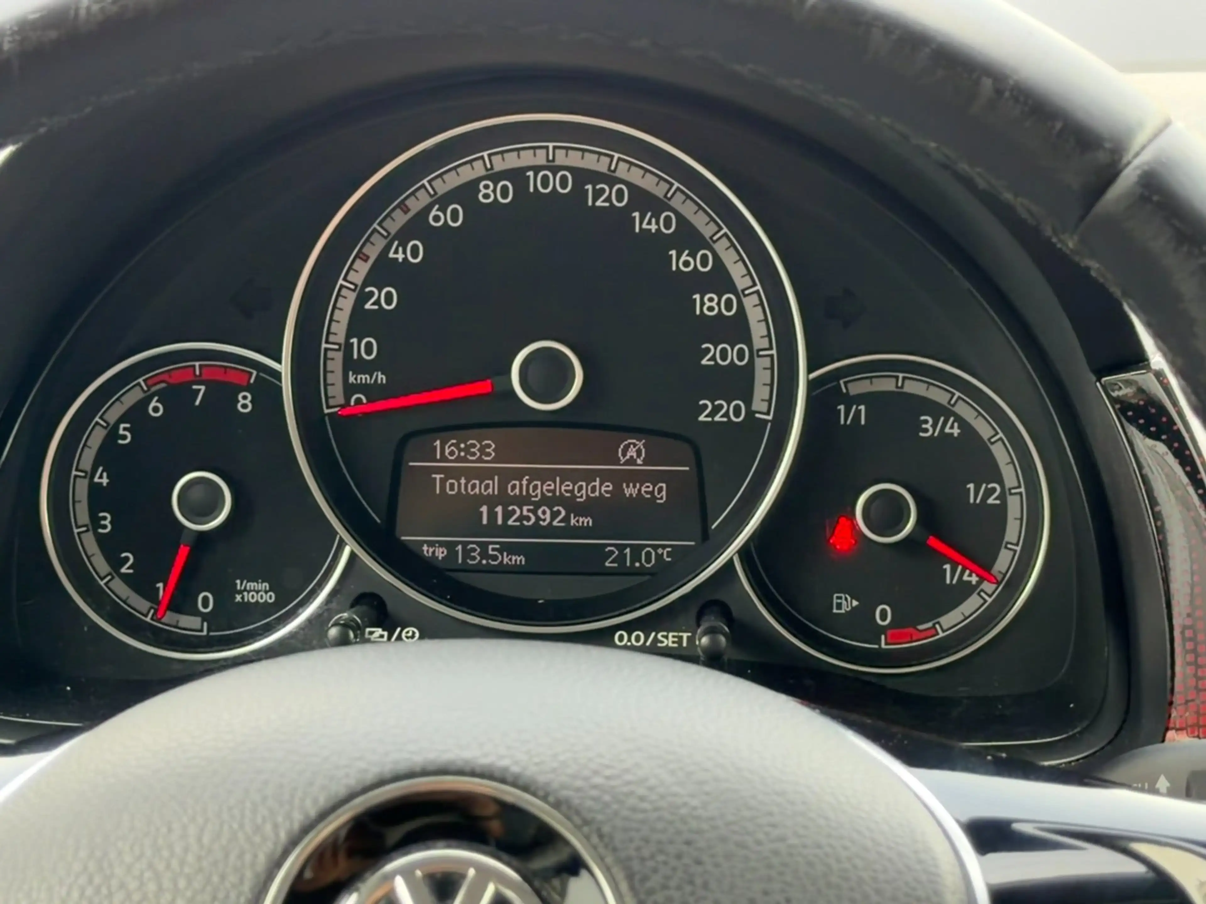 Volkswagen up! 1.0 BMT high up! COLOR / LM / MISTLAMPEN / CRUISE — photo 36