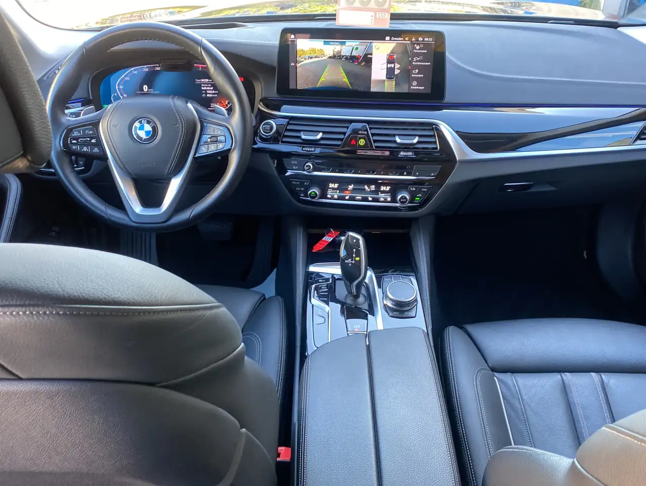 BMW 530 i xDrive Luxury Line*KeyGo*AHK* 3