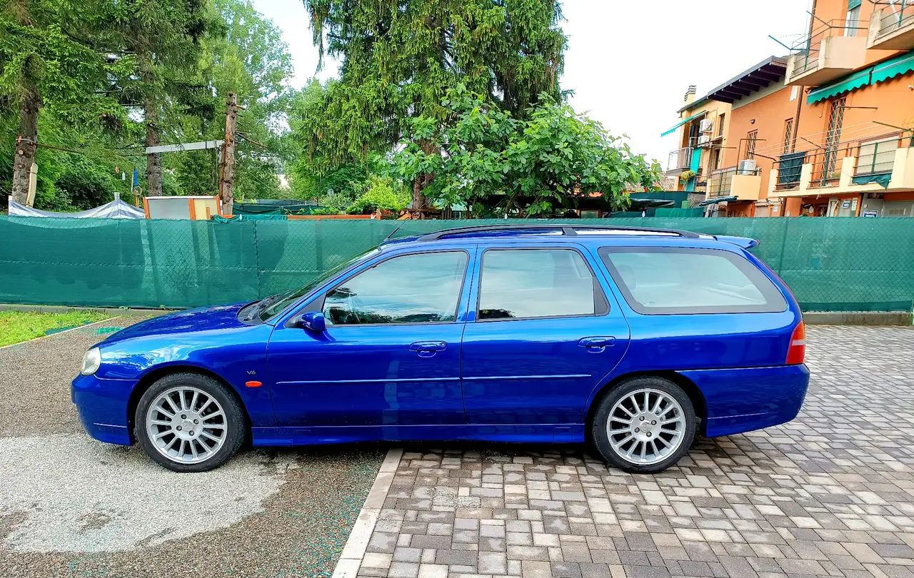 Ford Mondeo SW 2.5 V6 ST200, foto 3