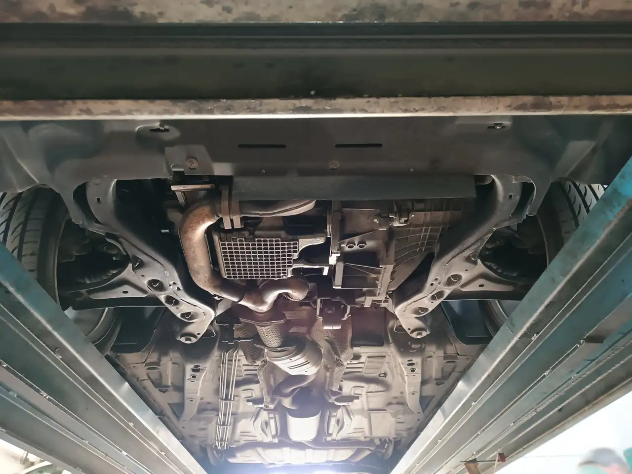 Ford Mondeo SW 2.5 V6 ST200, foto 8