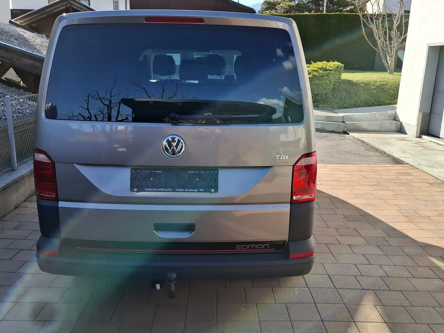 Volkswagen T6 Transporter - 2