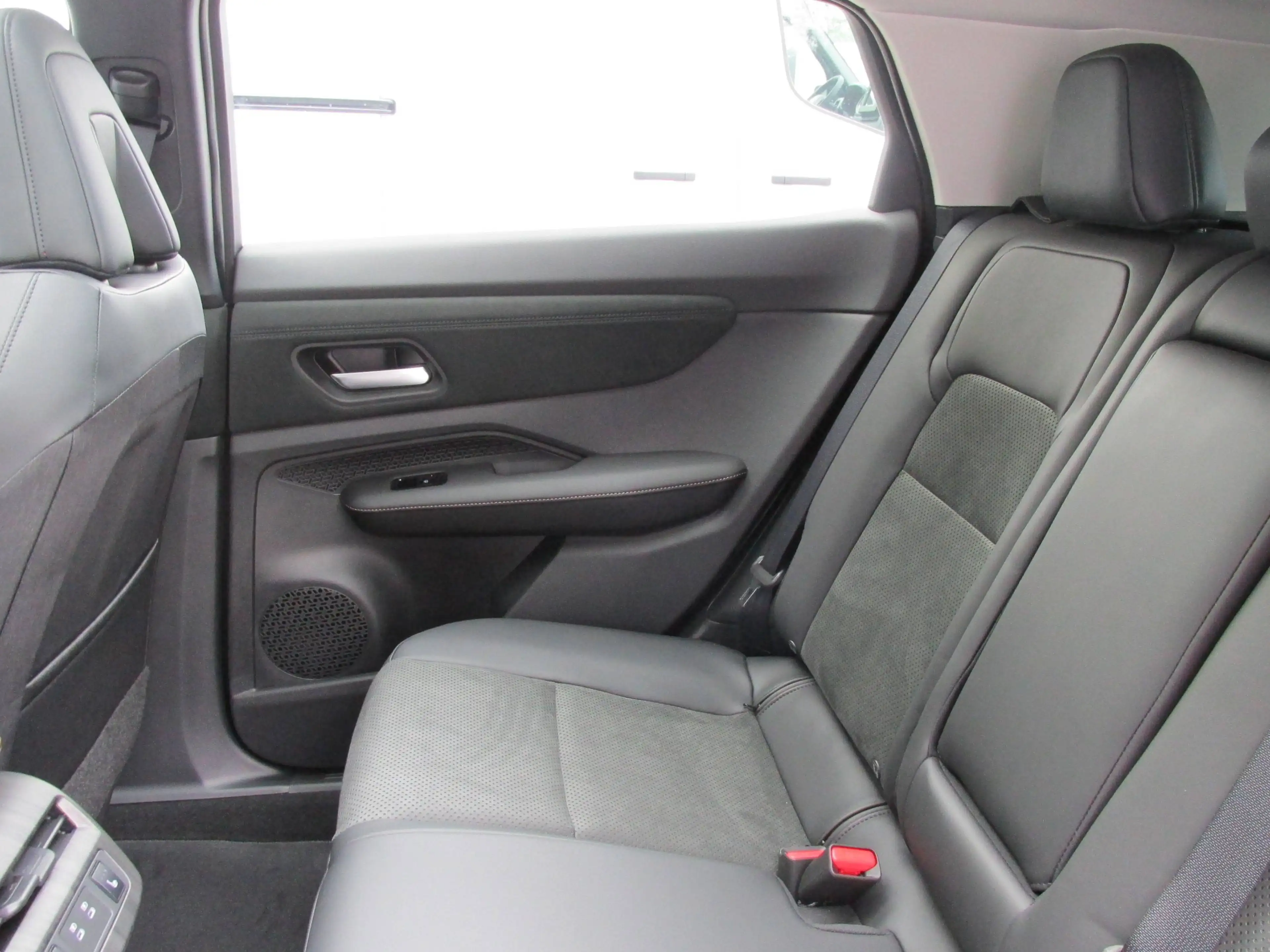 Nissan Ariya 87kWh Evolve Aut. — photo 11