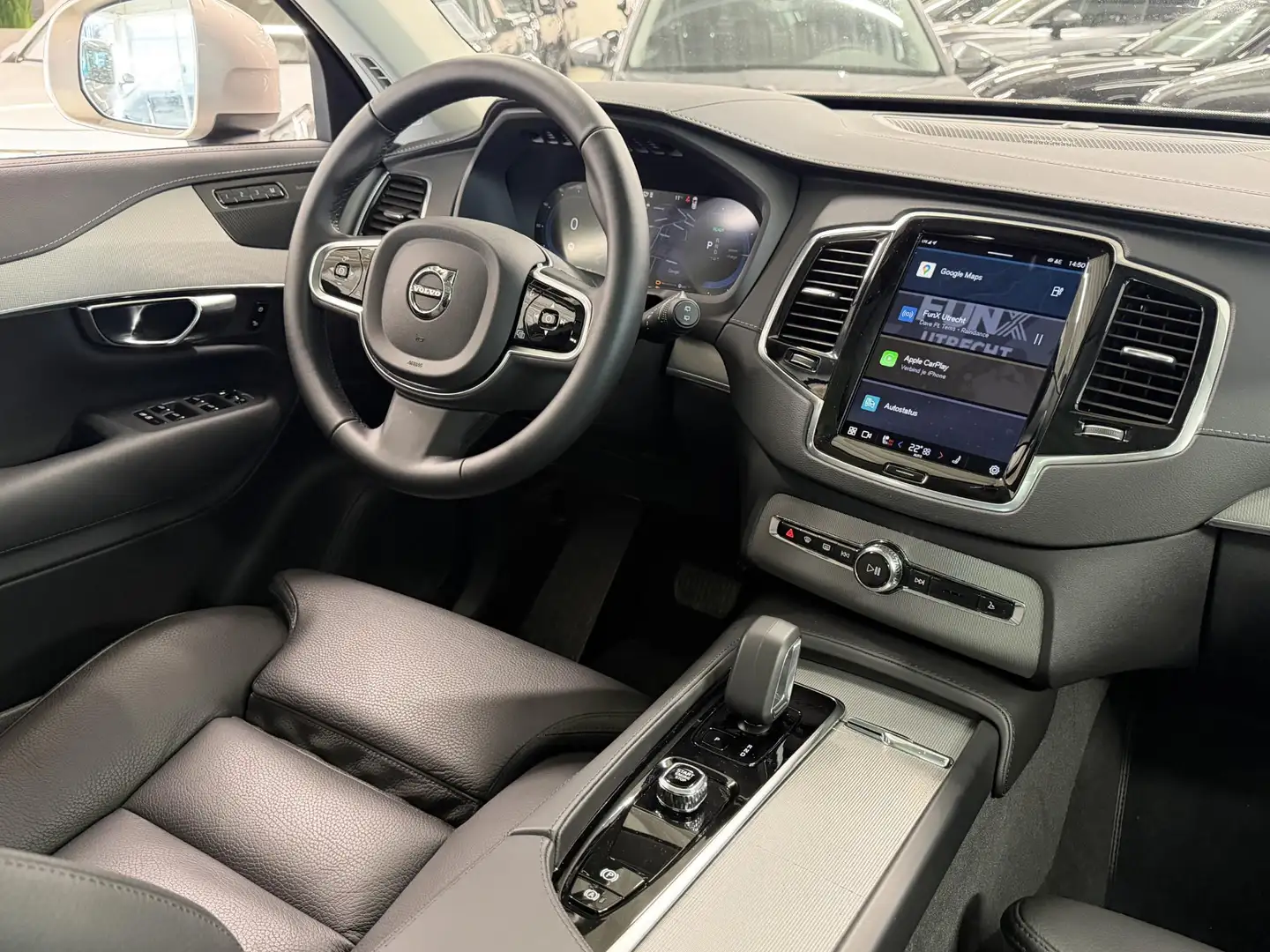 Volvo XC90 2.0 T8 4WD Plus Bright Aut. | Pano | HK | Leer+Mem - 2