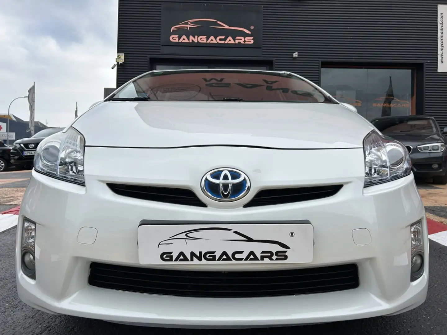 Toyota Prius 1.8 HSD Advance Blanco - 1