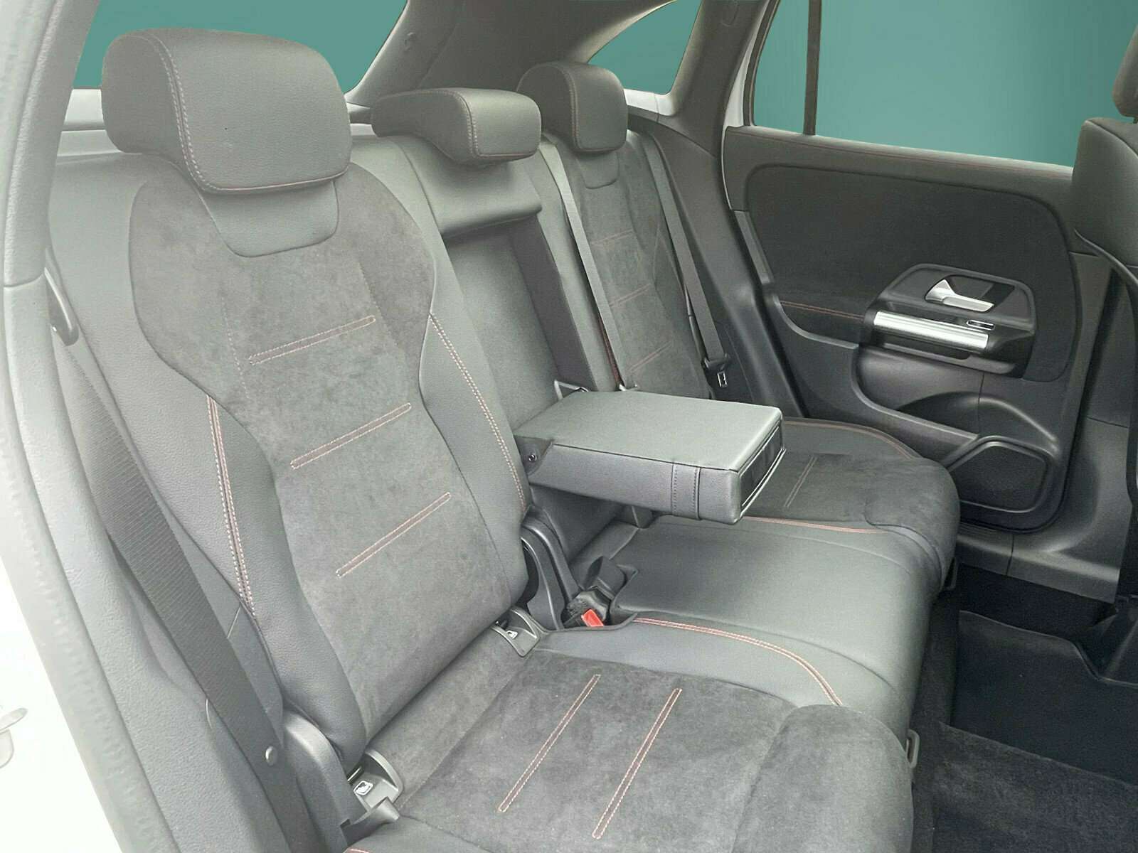 Mercedes-Benz GLA 220
