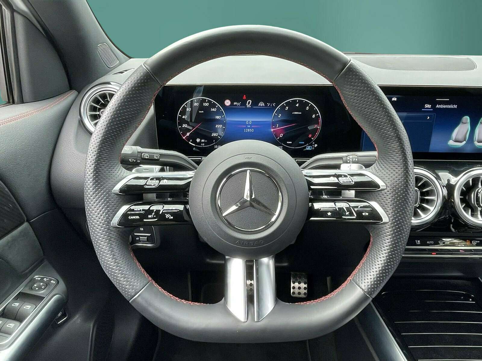 Mercedes-Benz GLA 220