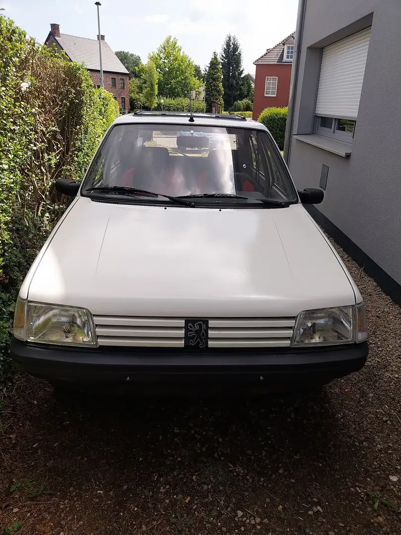 Peugeot 205 junior Blanc - 1