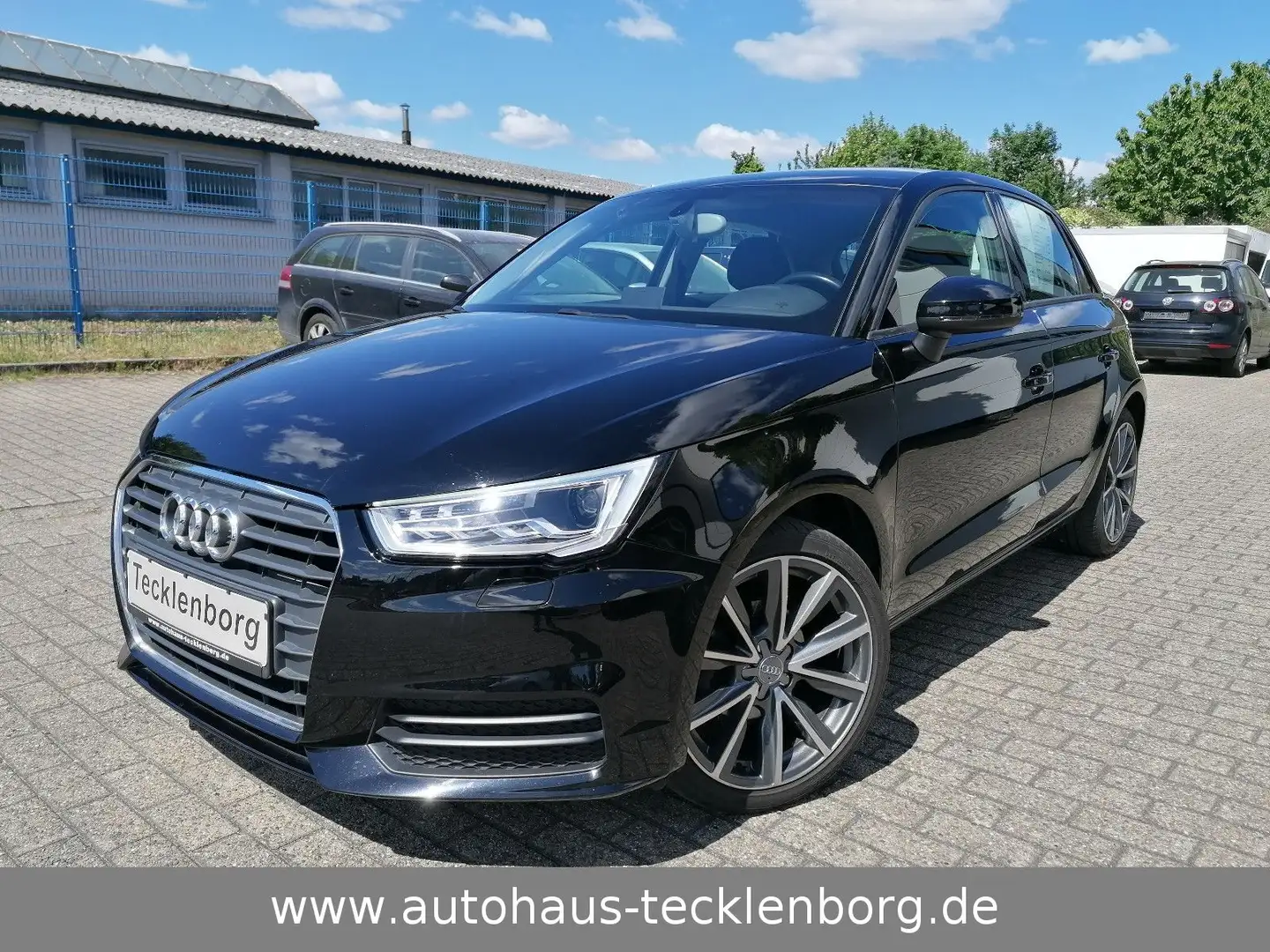 Audi A1 1.0 TFSI Sportback ** Navigation ** Xenon ** Schwarz - 1