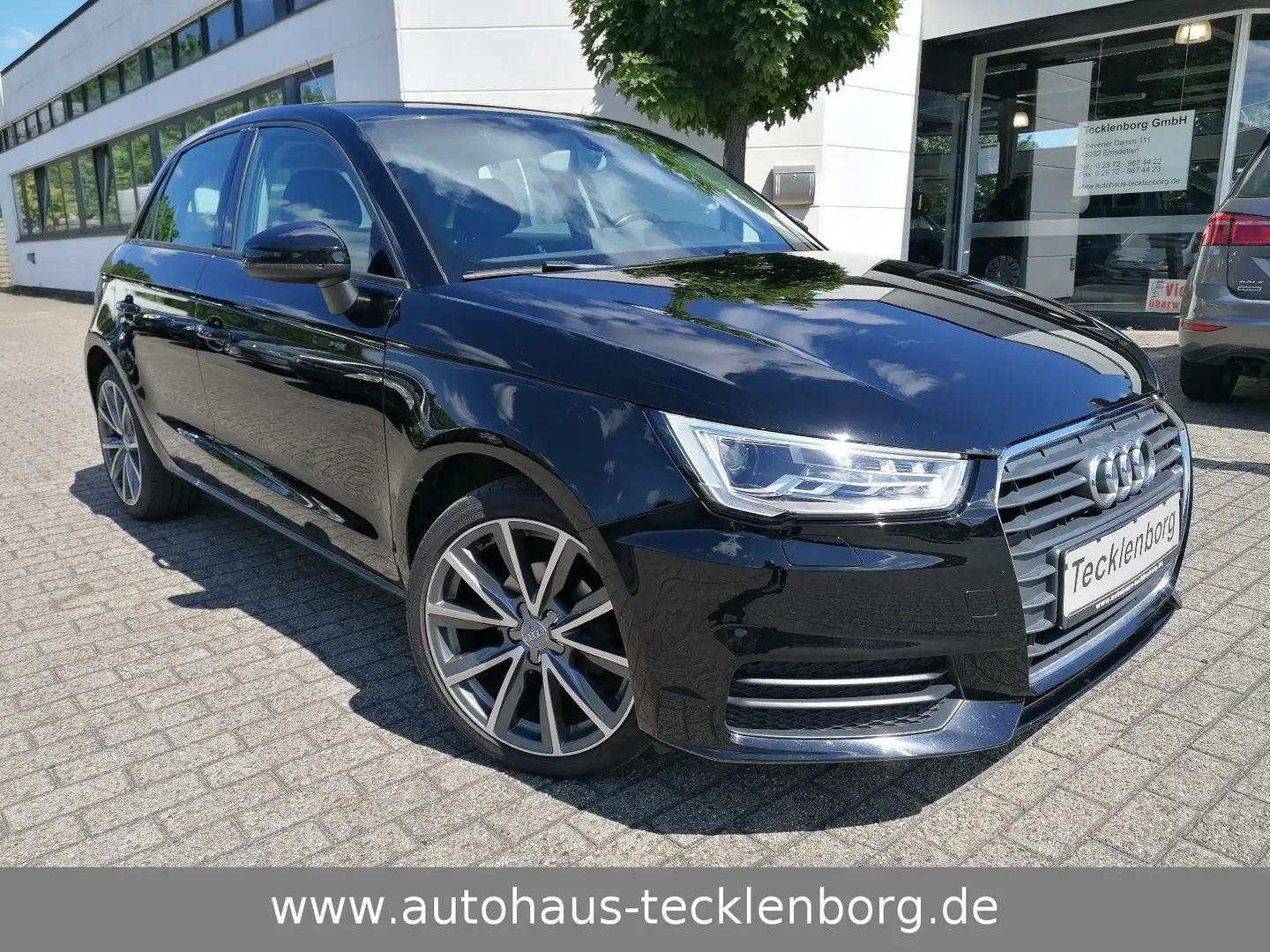 Audi A1 1.0 TFSI Sportback ** Navigation ** Xenon ** Schwarz - 2
