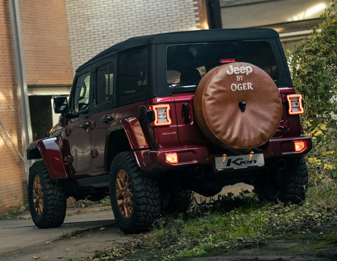 Jeep Wrangler Wrangler 4xe 380 80th Ann. Червоний - 2