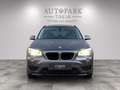 BMW X1 20d xDrive SportLine NAVI|SHZ|PANO|TEMPO|AHK Grau - thumbnail 2