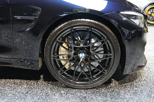 BMW M4 F82 Competition *INDIVIDUAL*KERAMIK*OHNE OPF* Ansicht 5