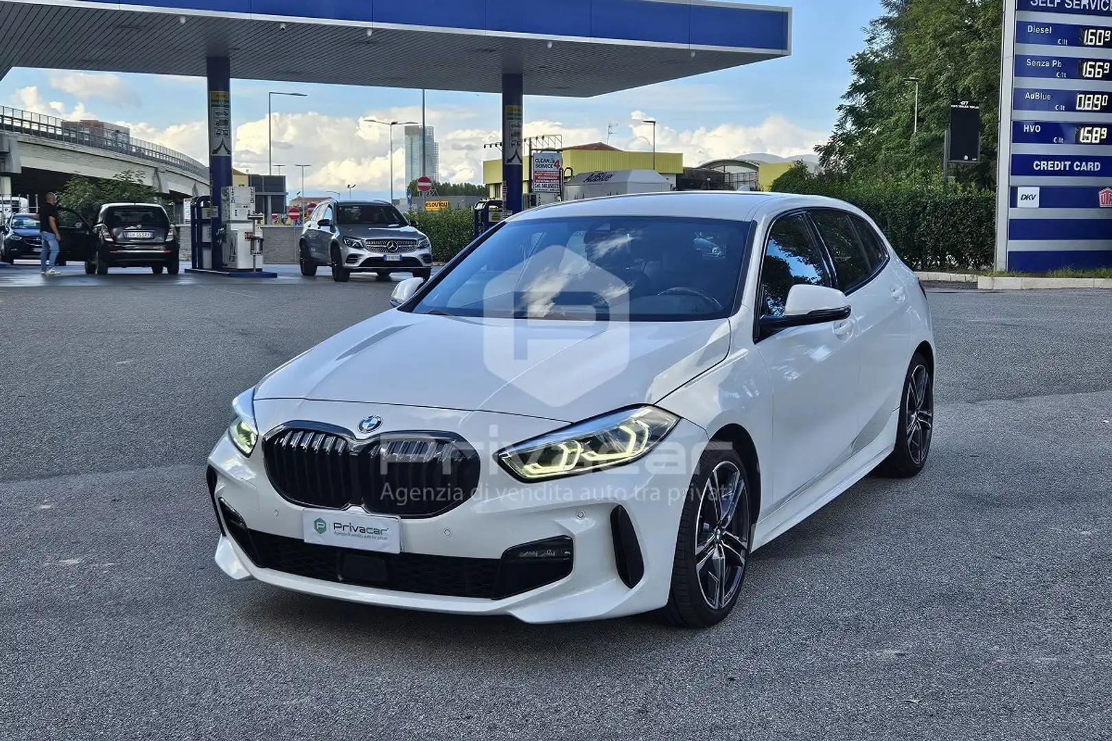 BMW 118 118d 5p. Msport Weiß - 1