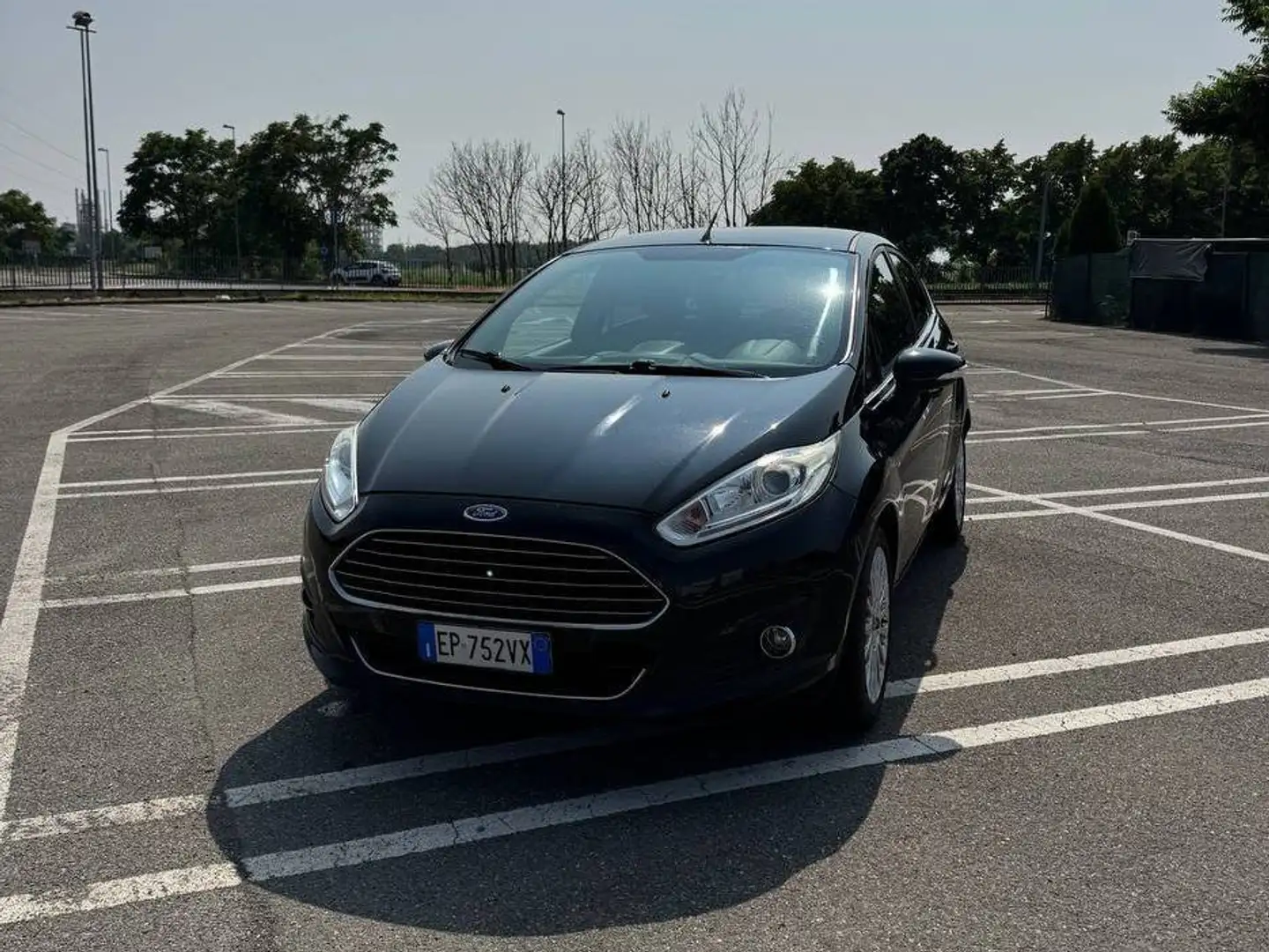 Ford Fiesta Titanium 1.5 TDCI 5 Porte Berlina Nero - 1