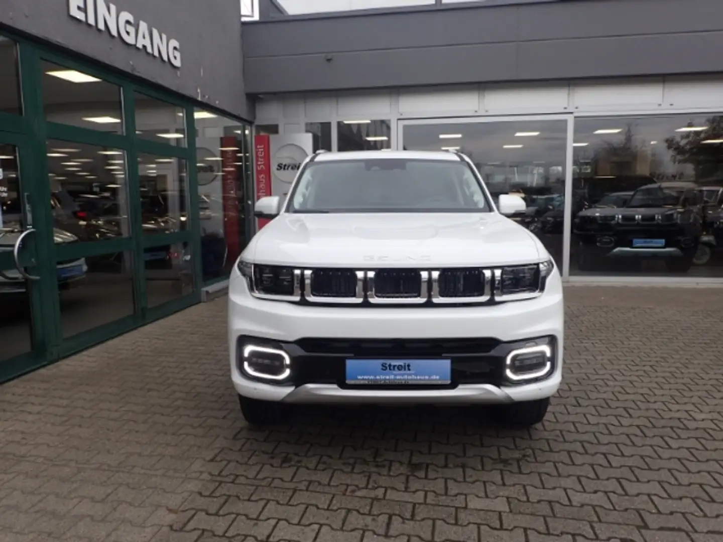 BAIC Sonstige !BESTELLFAHRZEUG! 2.0 4x4 Hybrid AHK 3 Tonnen/CarP Weiß - 2