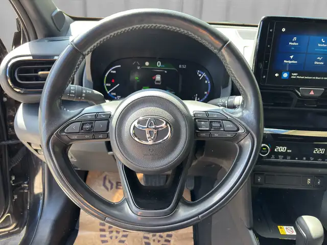 Toyota Yaris Cross view 10