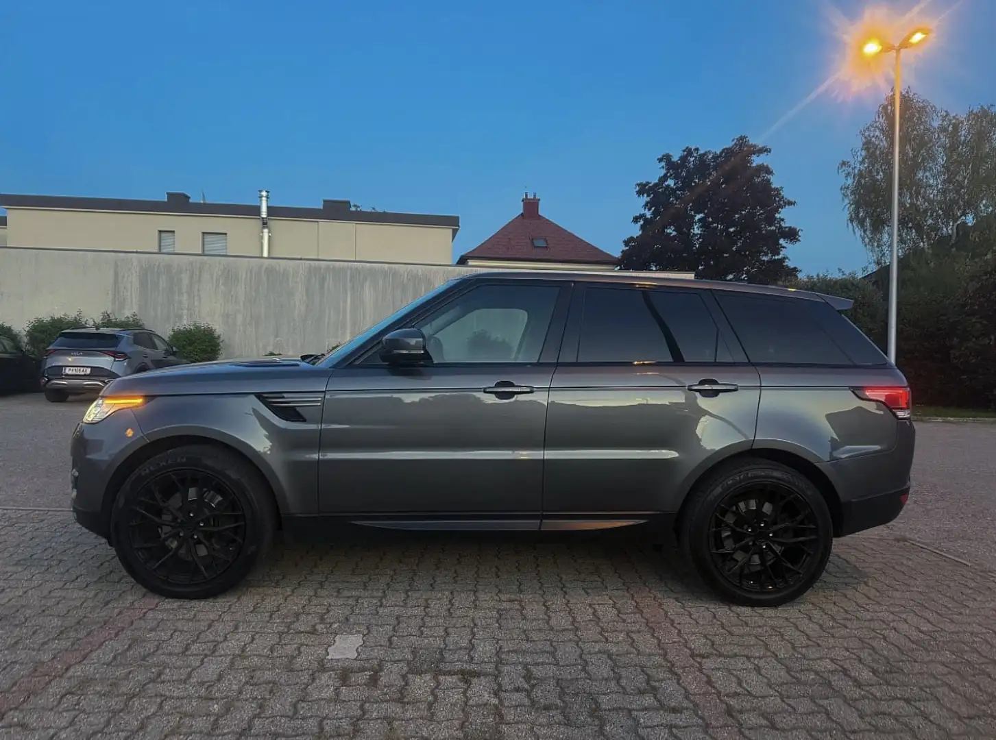 Land Rover Range Rover Sport 3,0 TDV6 SE - 1