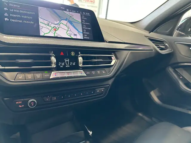 BMW 1 Series view 13