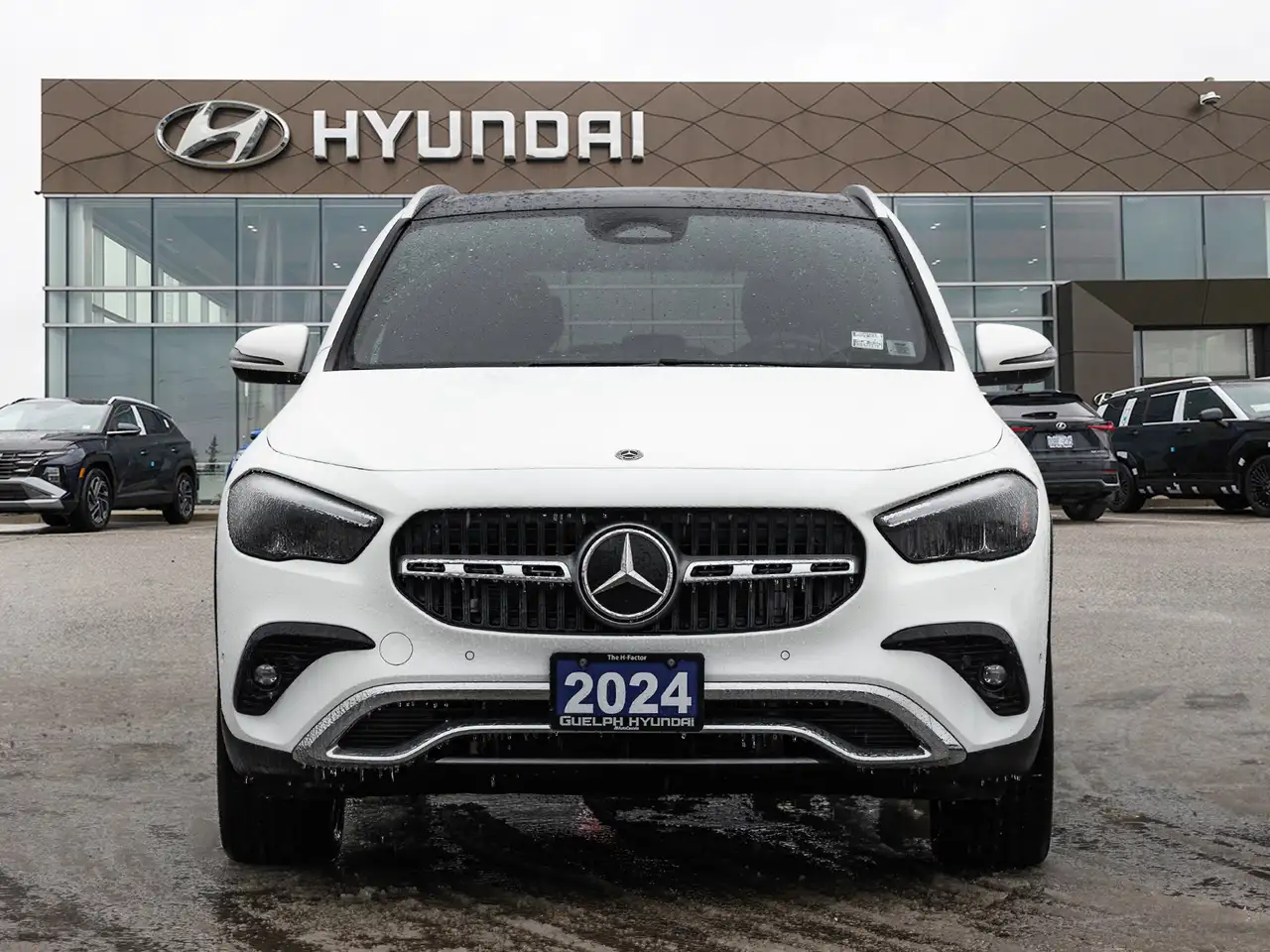Mercedes-Benz GLA снимка Mercedes-Benz GLA