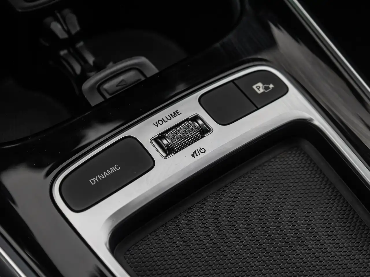 Mercedes-Benz GLA снимка Mercedes-Benz GLA