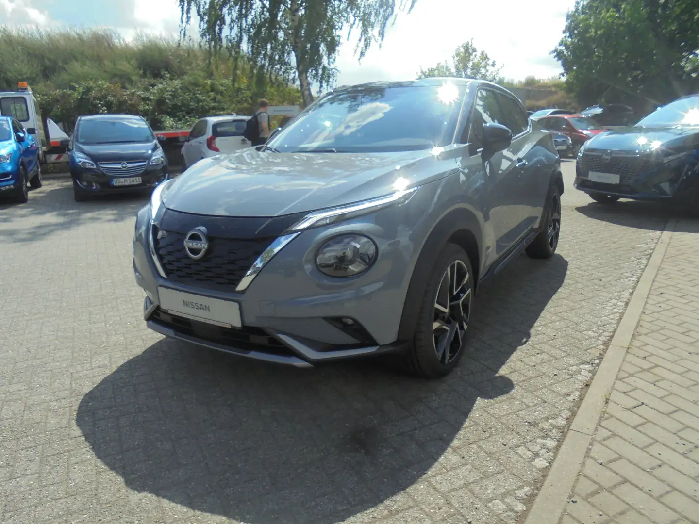 Nissan Juke 1.6 Hybrid 4AMT N-Design, Thermaclear, Navi Grau - 2