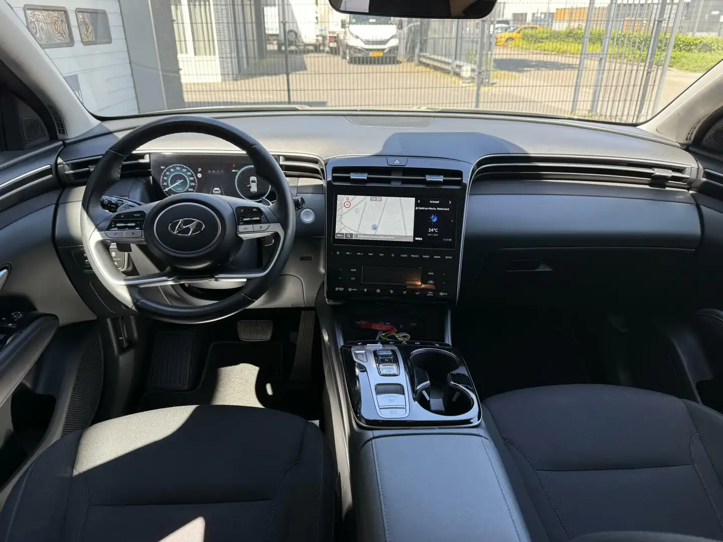 Hyundai TUCSON 1.6 T-GDI PHEV Comfort Smart 4WD Grün - 2