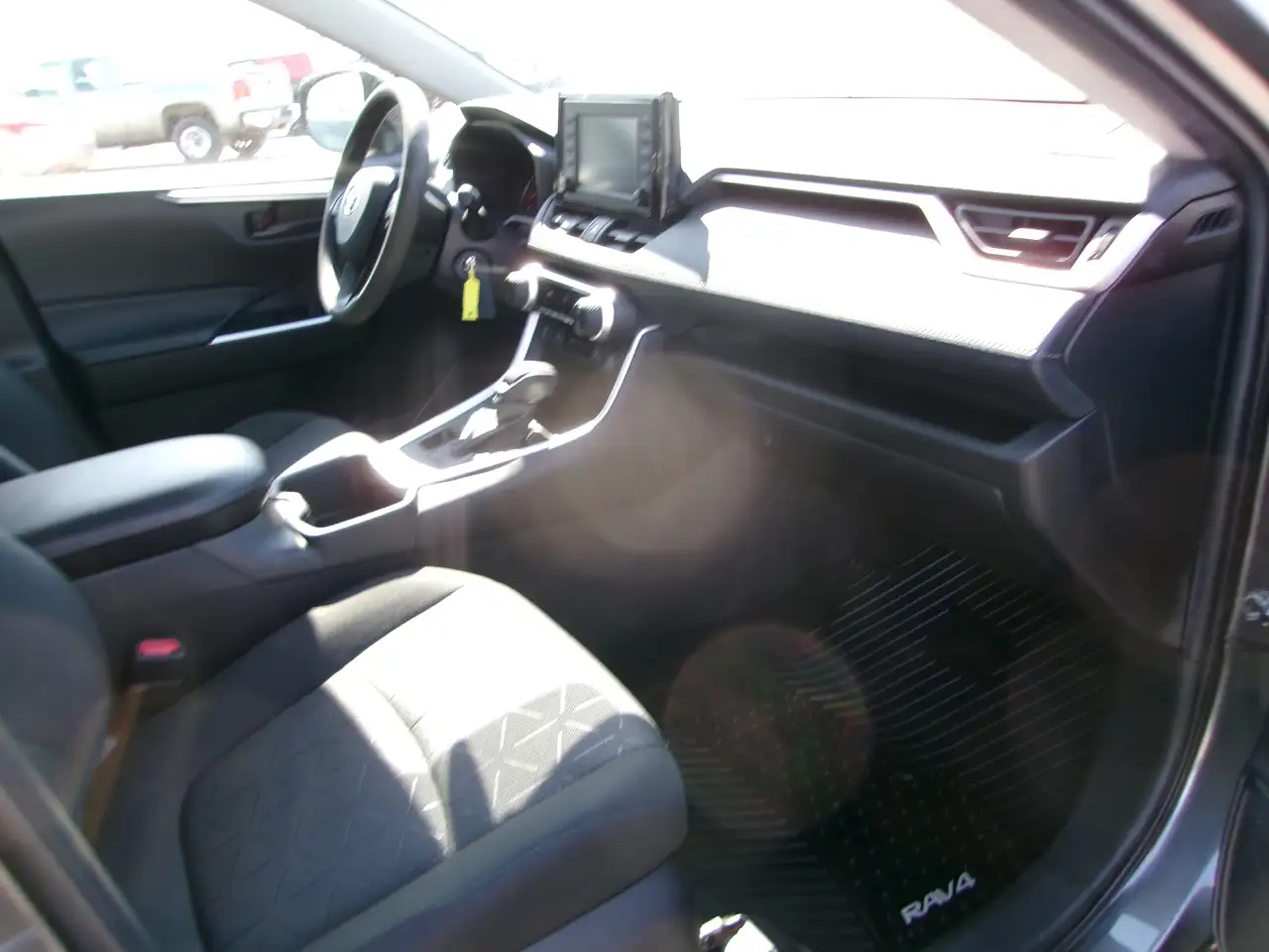 Toyota RAV 4 снимка Toyota RAV 4