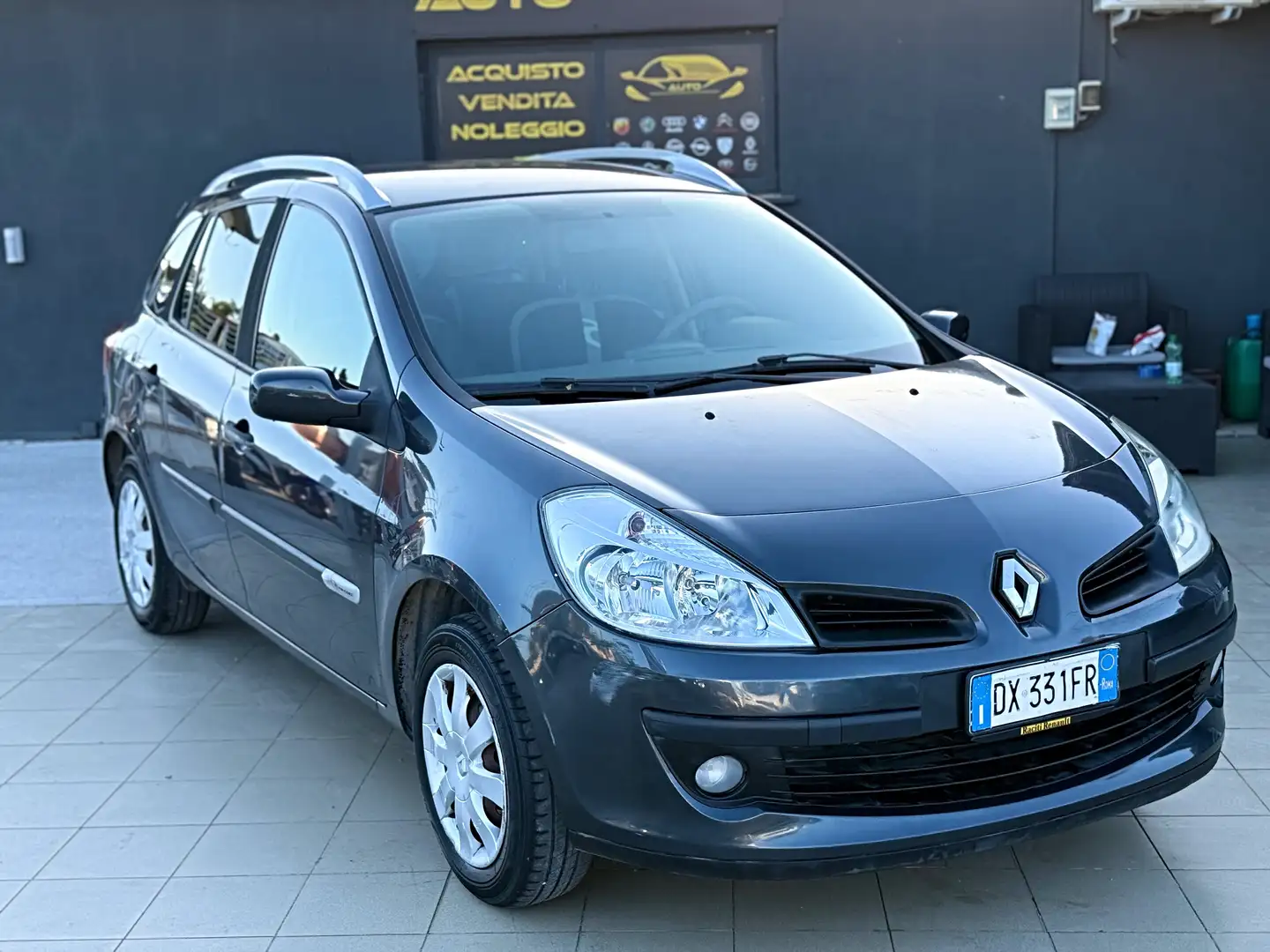 Renault Clio Sportour 1.2 16v Le Iene Garanzia 12 Mesi - 1