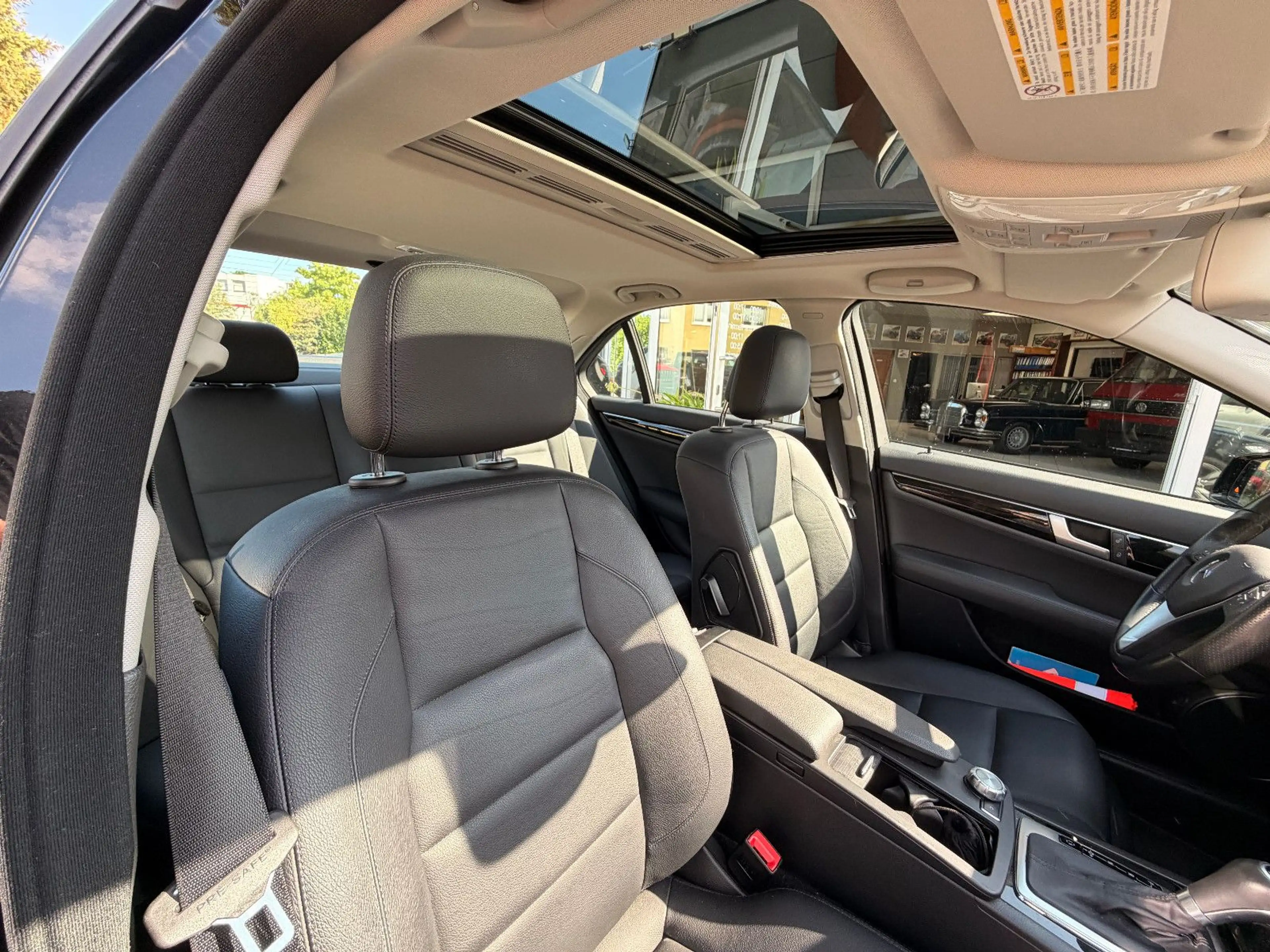 Mercedes-Benz C 220 C Limousine ,1.Hand,Scheckheft,Rentner — photo 12