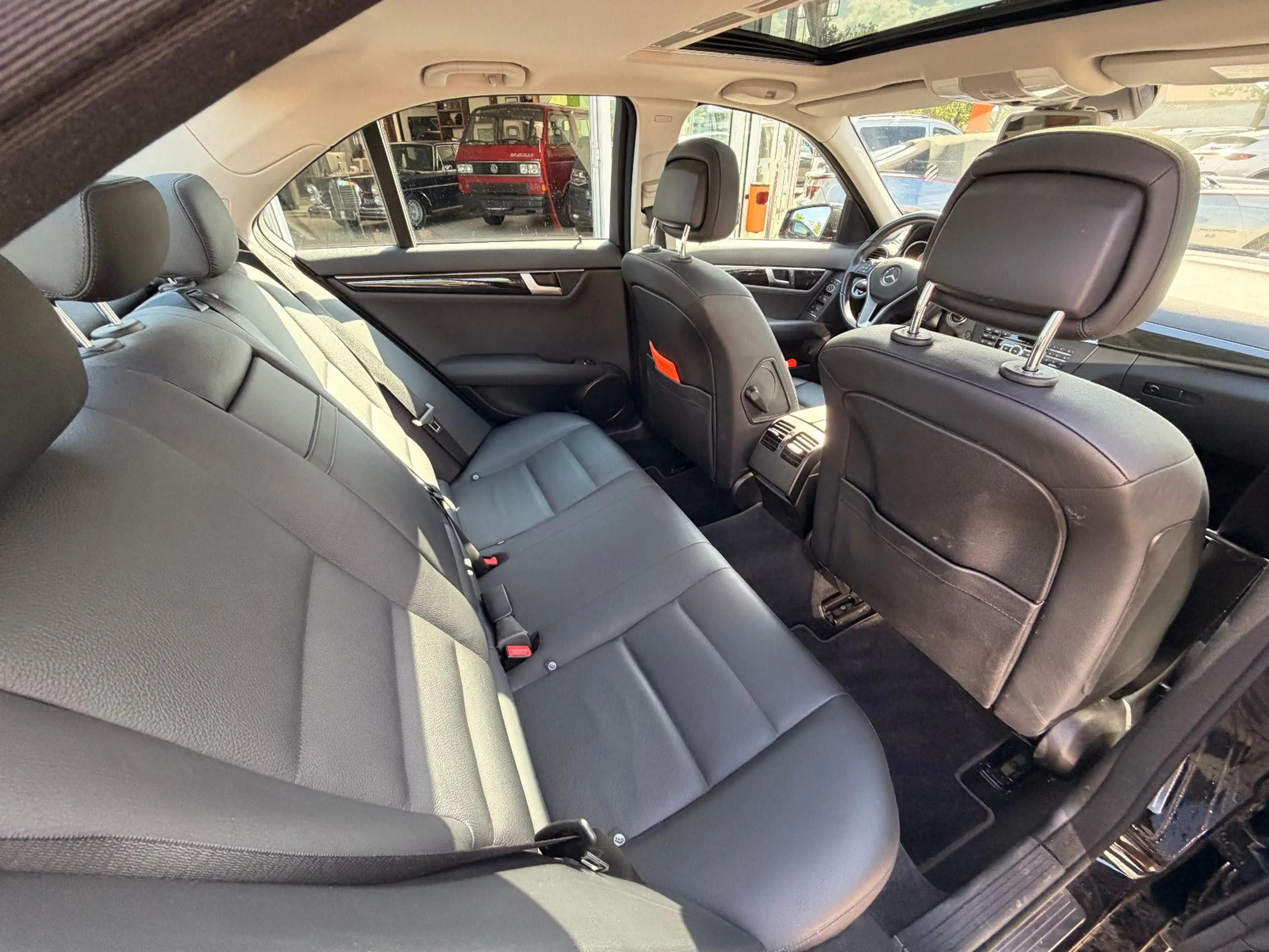 Mercedes-Benz C 220 C Limousine ,1.Hand,Scheckheft,Rentner — photo 9
