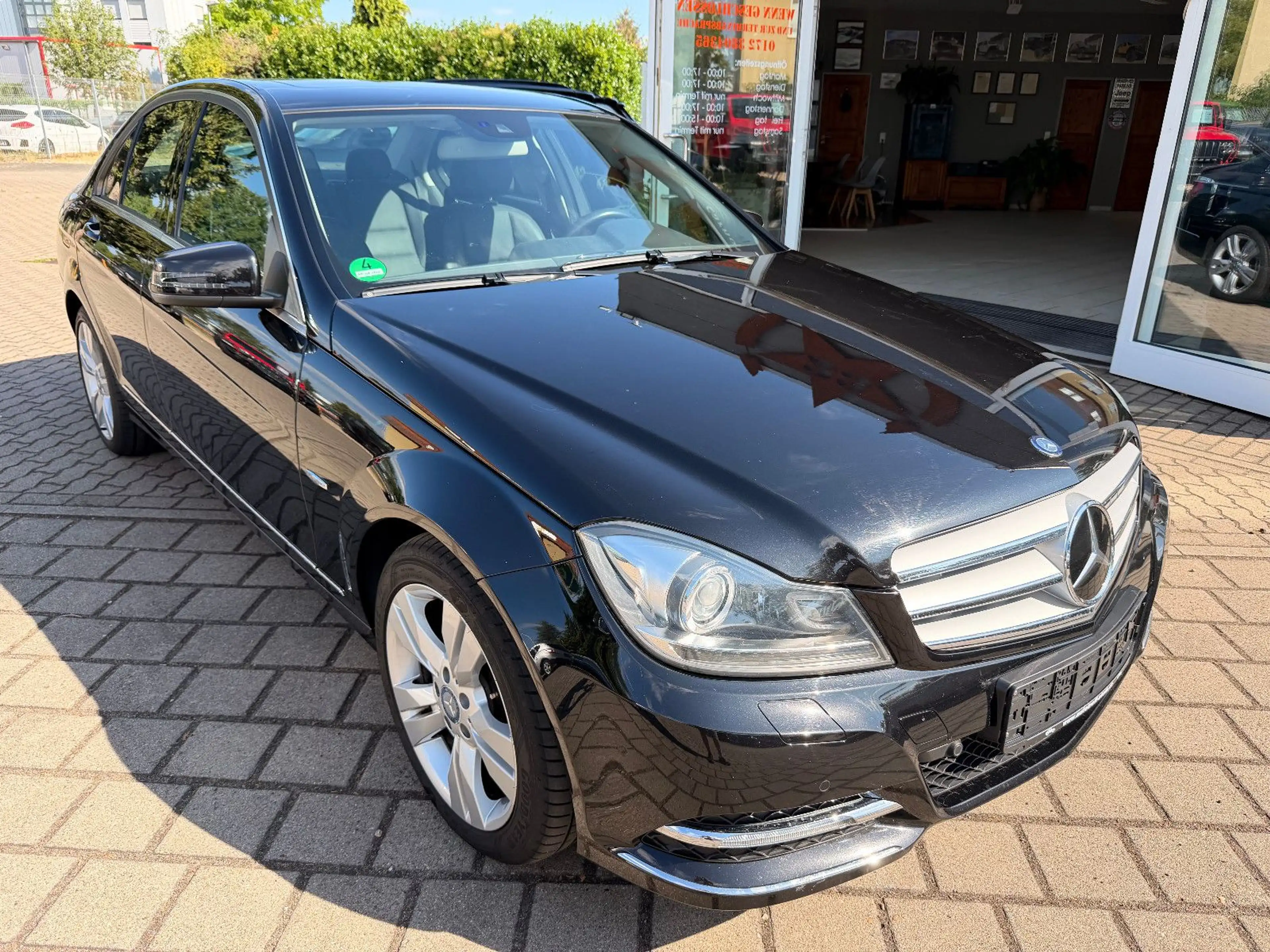 Mercedes-Benz C 220 C Limousine ,1.Hand,Scheckheft,Rentner — photo 2