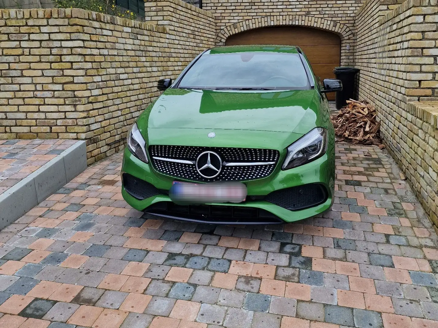 Mercedes-Benz A 160 AMG-kit Зелений - 2